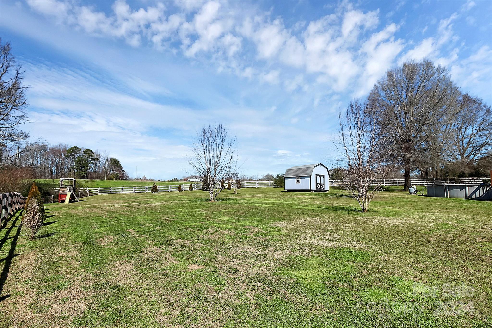 1092 Hall Spencer Road