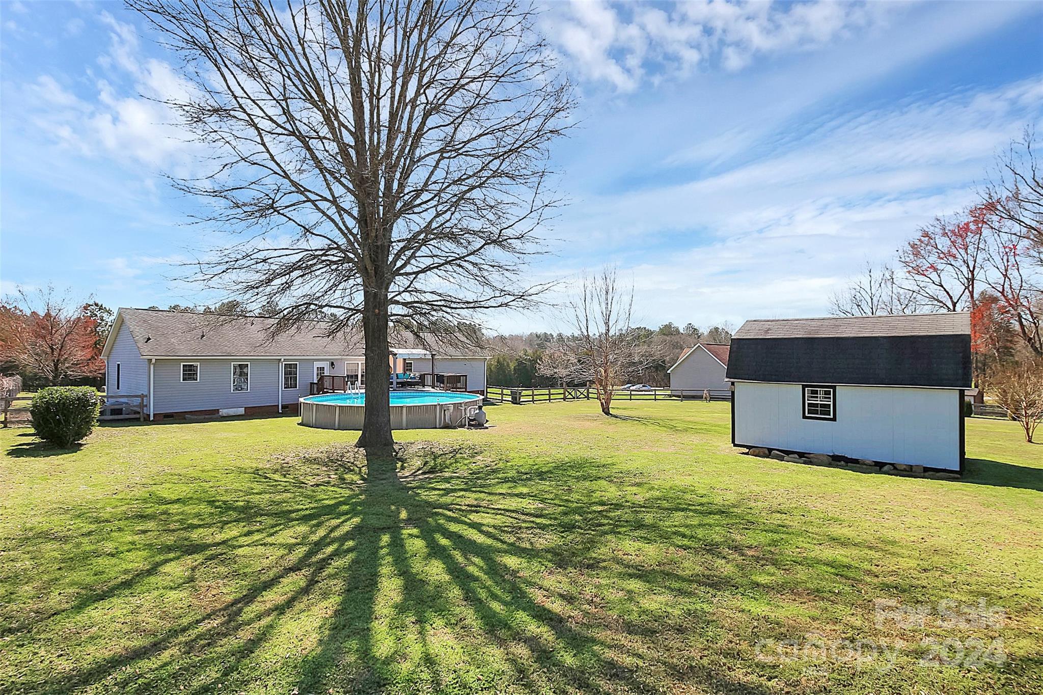 1092 Hall Spencer Road