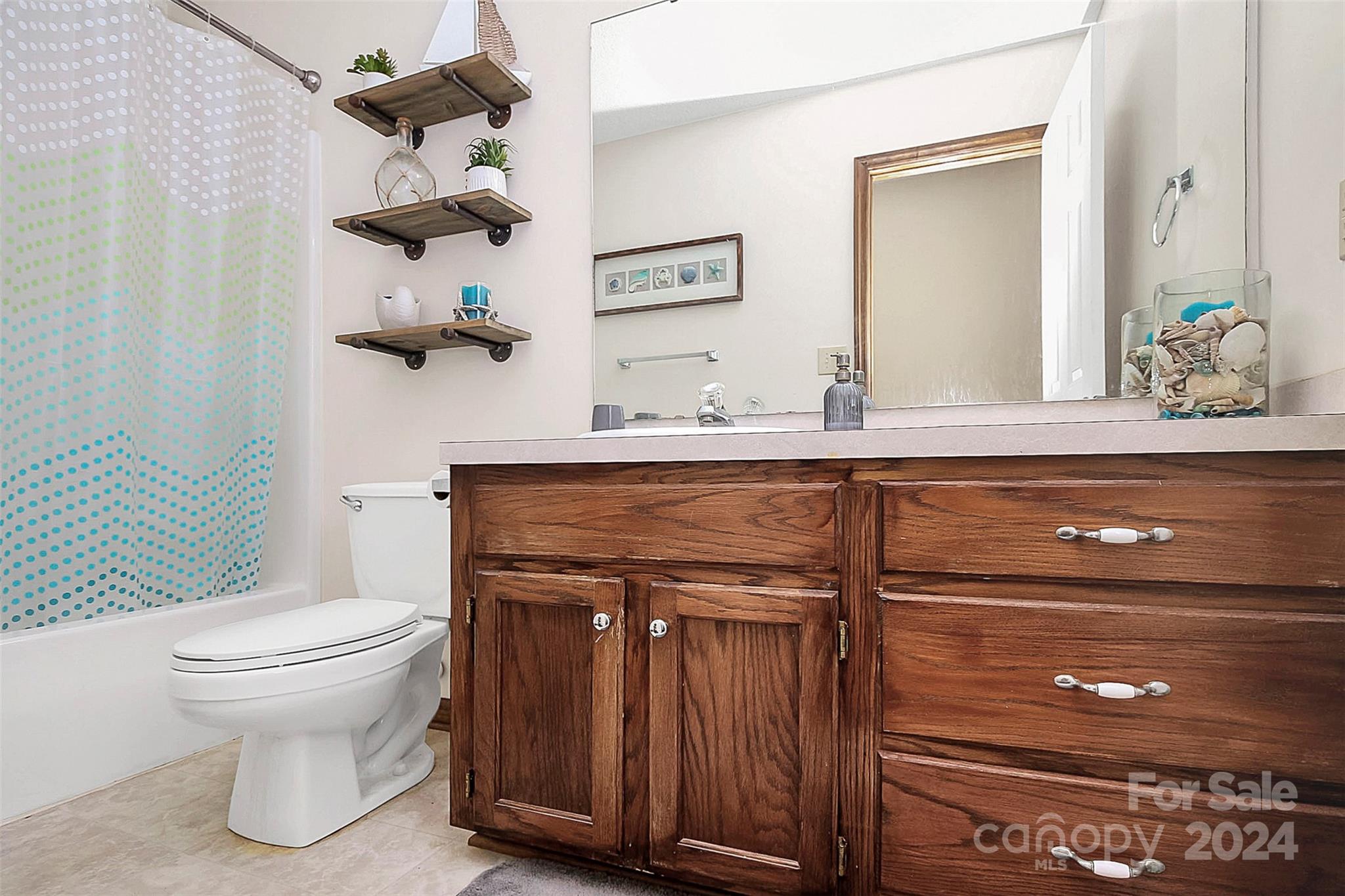 1092 Hall Spencer Road