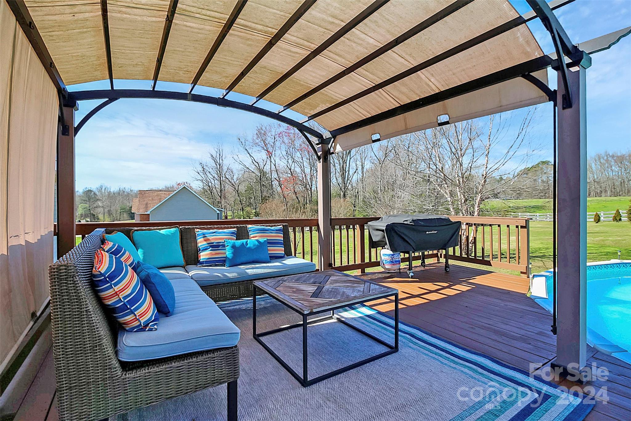 1092 Hall Spencer Road