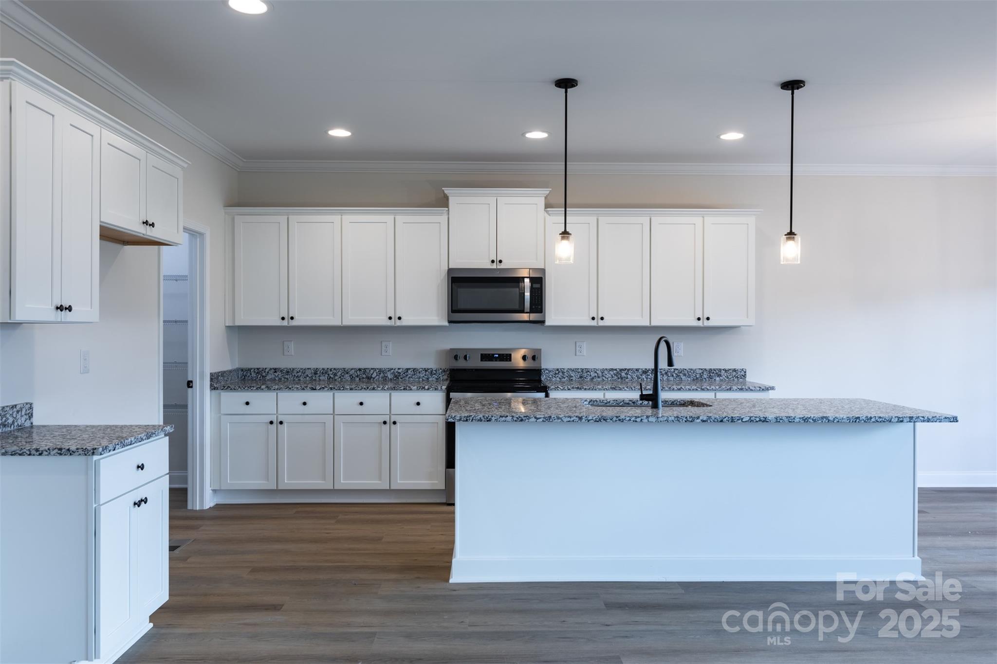 1169 Philbeck Road Unit: 12