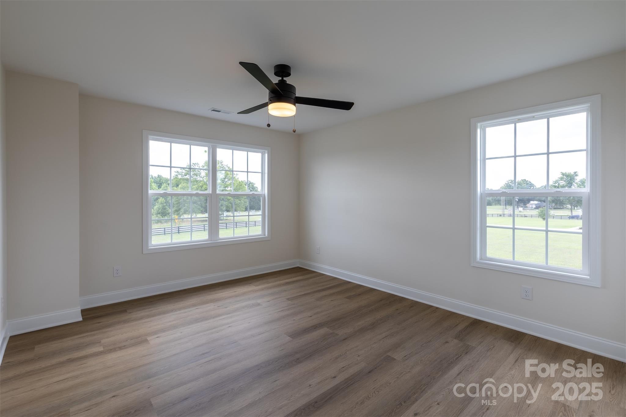 1169 Philbeck Road Unit: 12