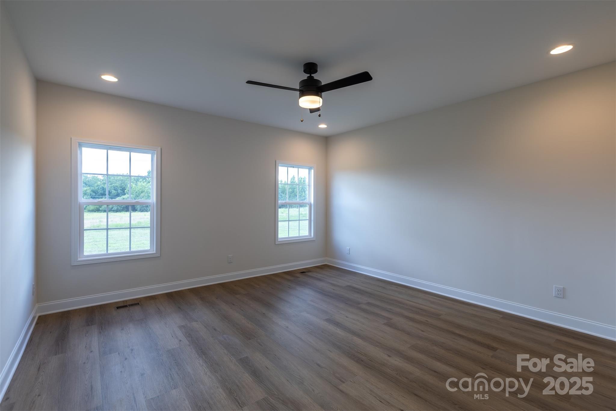 1169 Philbeck Road Unit: 12