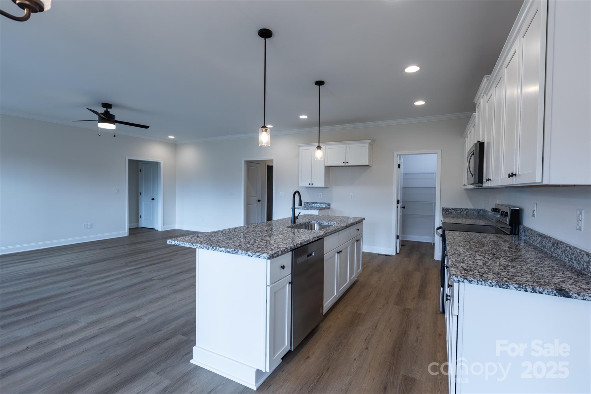 1169 Philbeck Road Unit: 12
