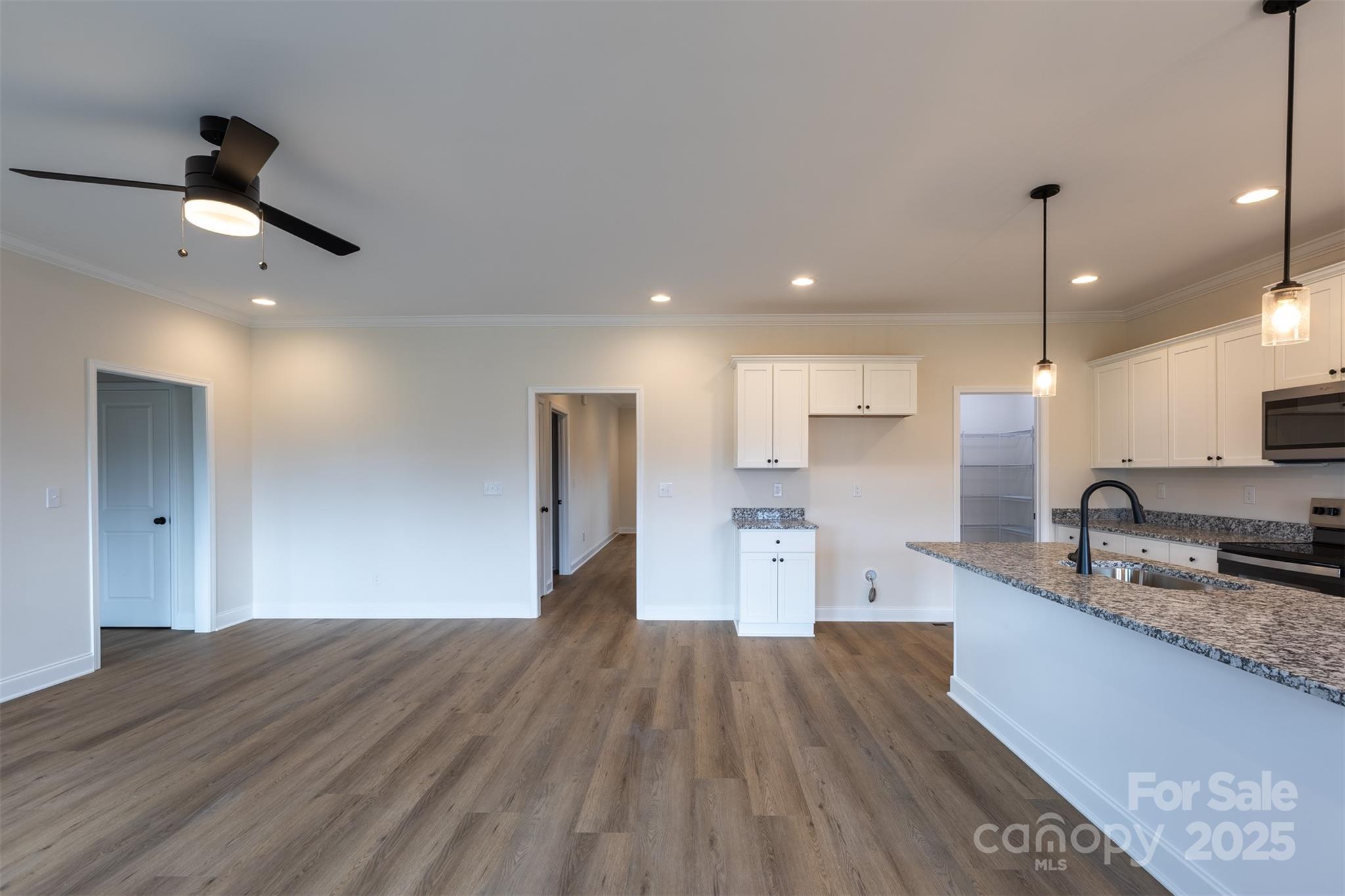 1169 Philbeck Road Unit: 12