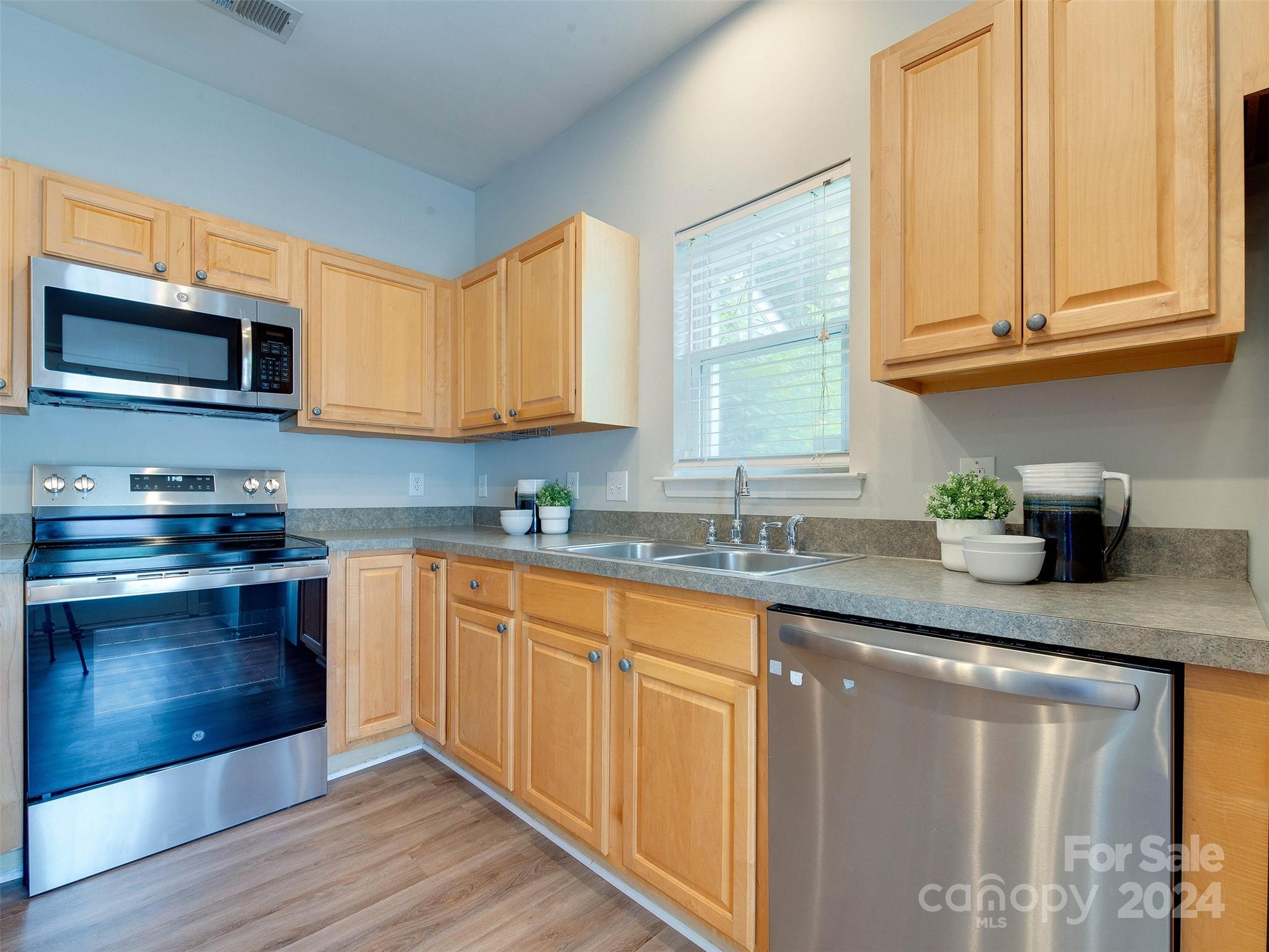 3006 Uxbridge Woods Court