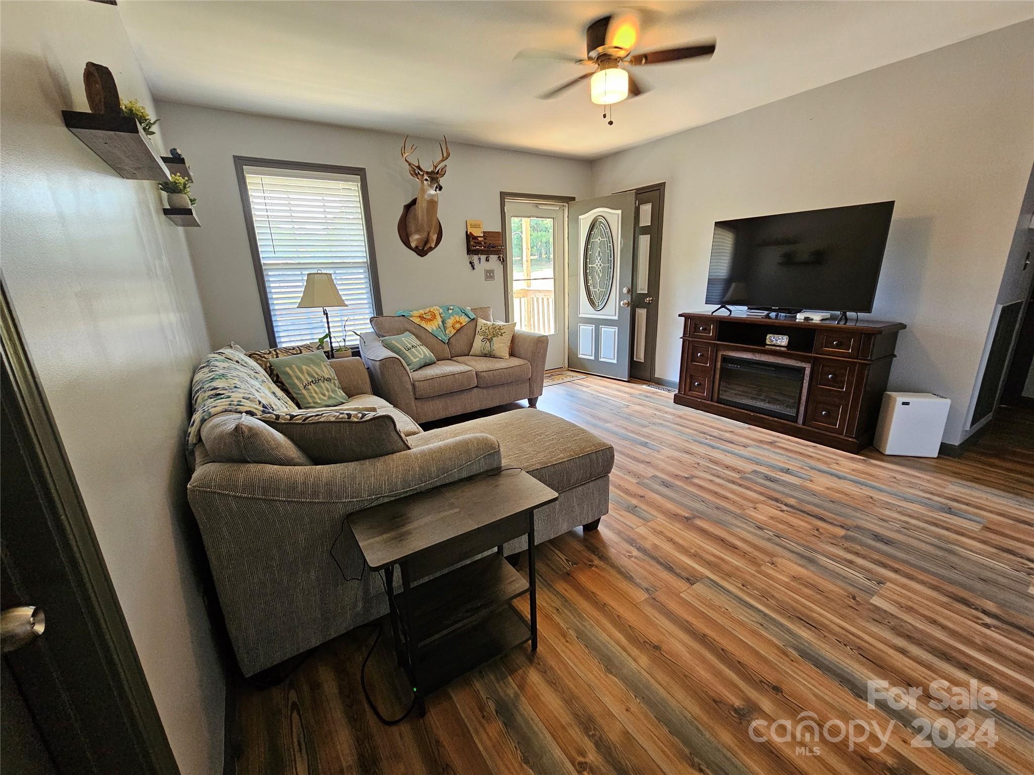 1099 Golden Maple Lane Unit: 28B