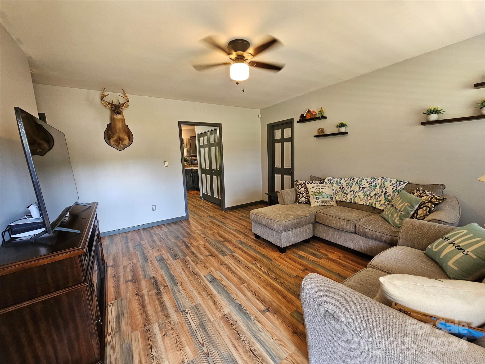 1099 Golden Maple Lane Unit: 28B