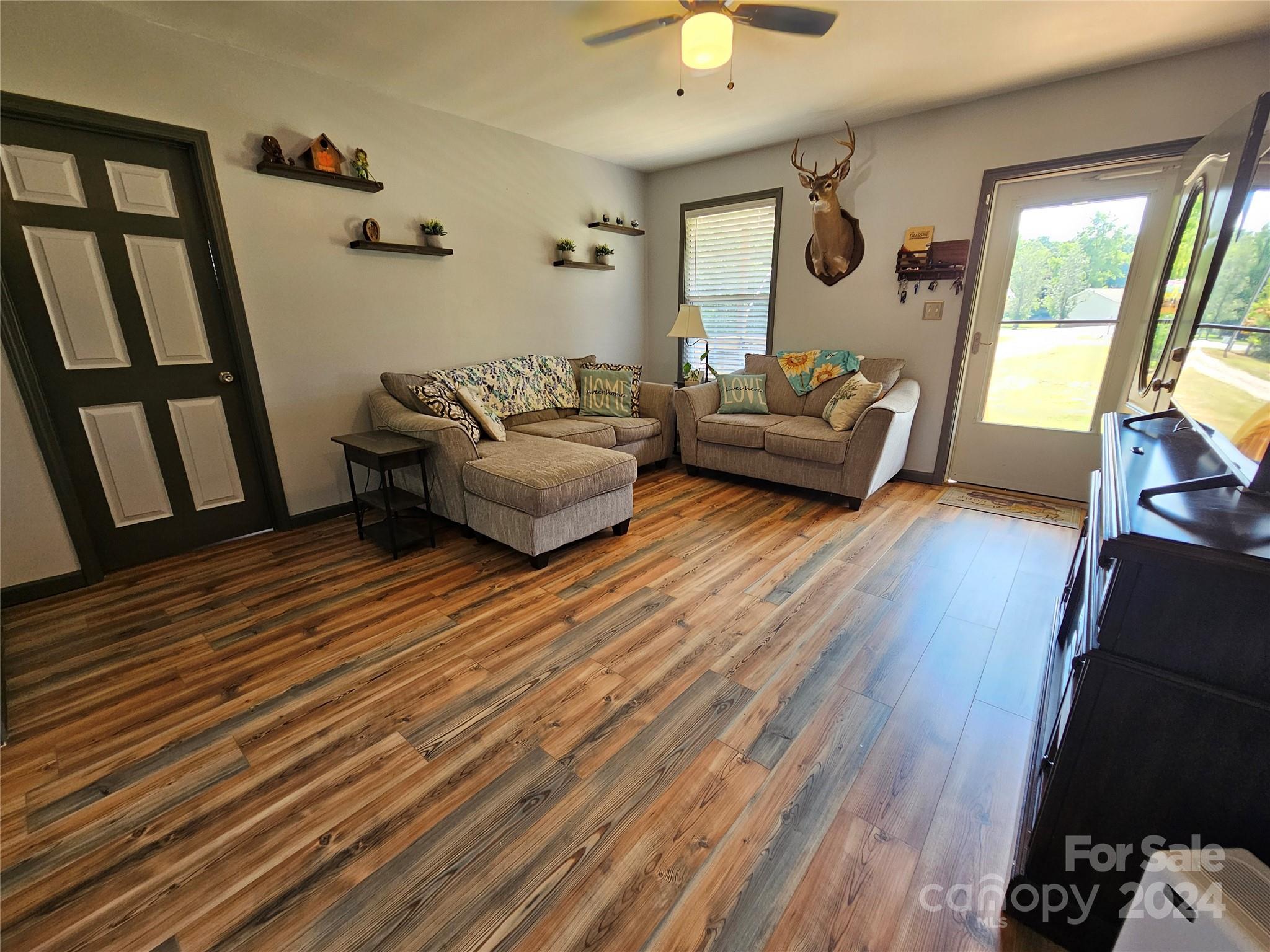 1099 Golden Maple Lane Unit: 28B