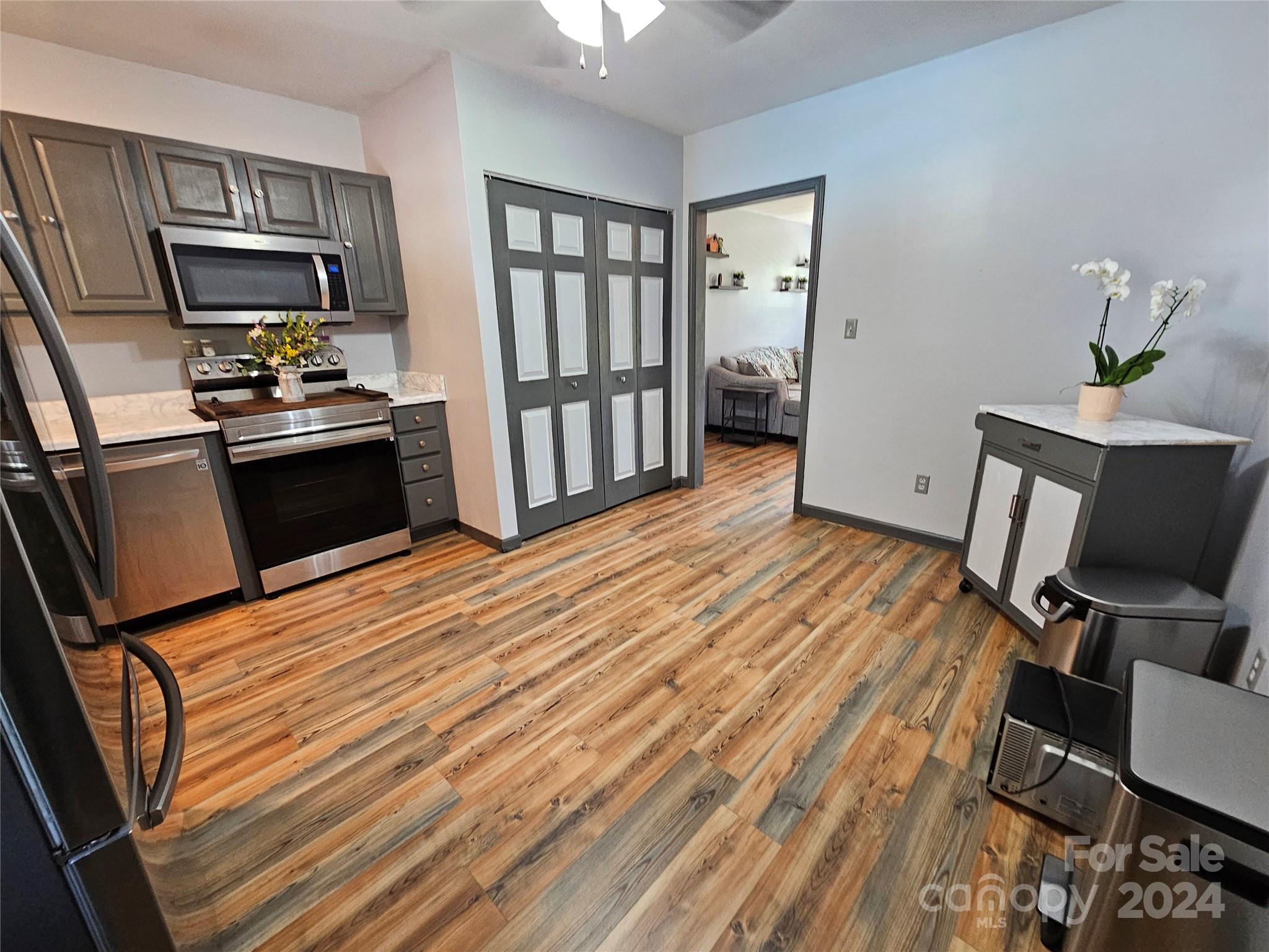 1099 Golden Maple Lane Unit: 28B