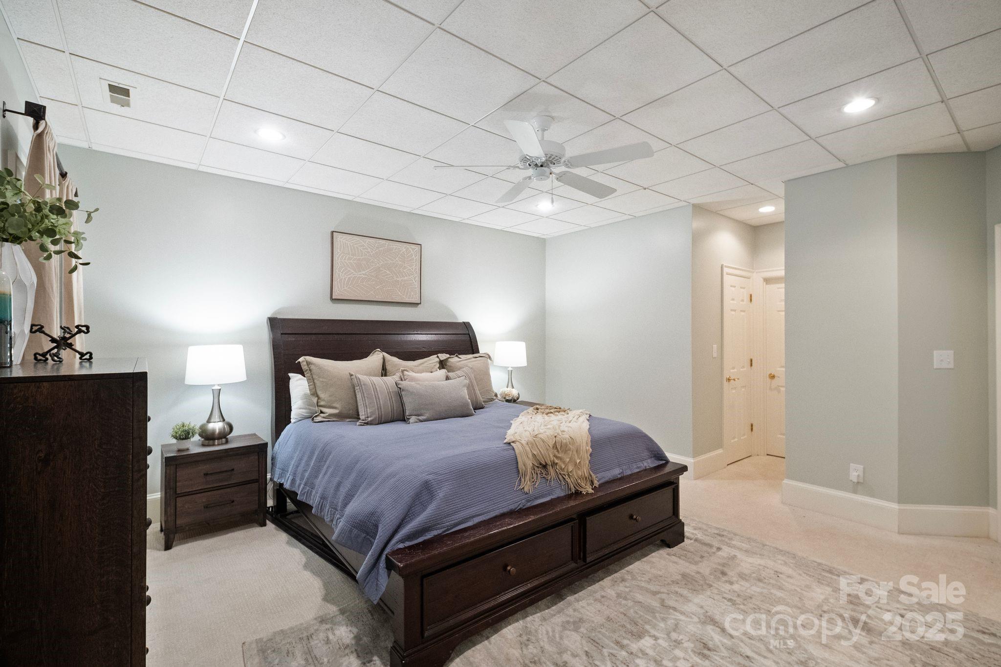 3819 Gleneagles Road