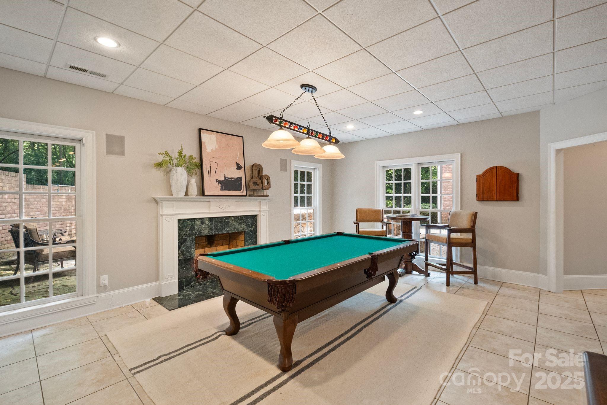 3819 Gleneagles Road