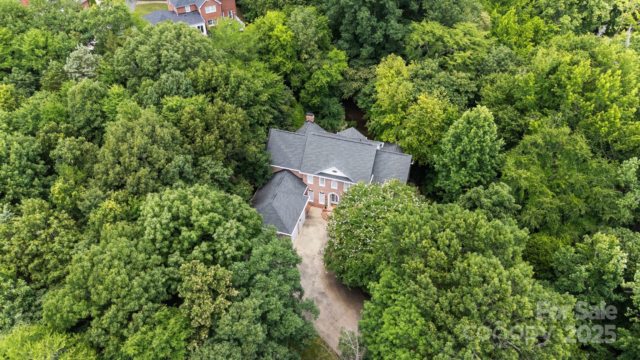 3819 Gleneagles Road