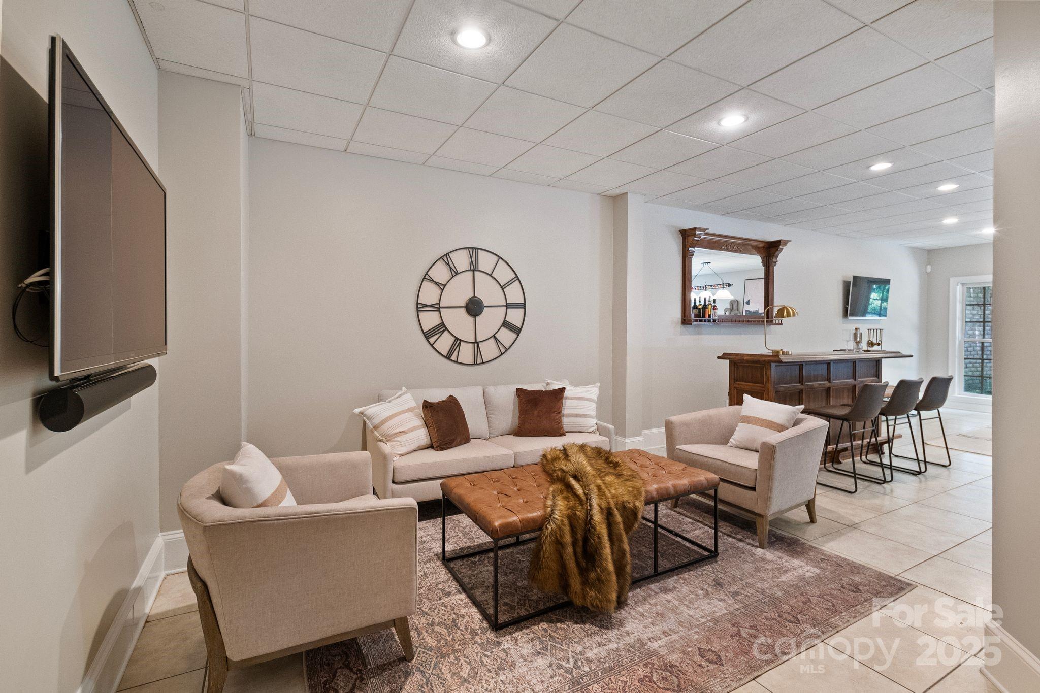 3819 Gleneagles Road