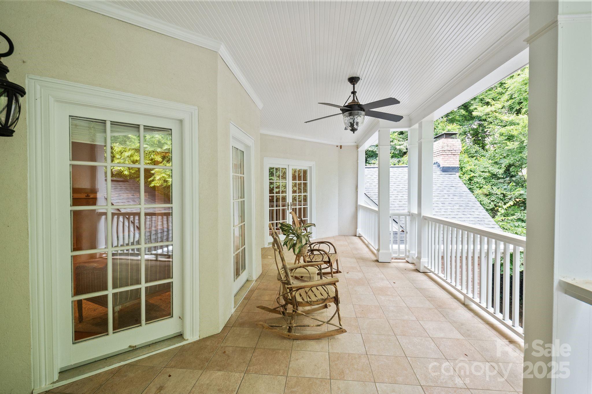 3819 Gleneagles Road