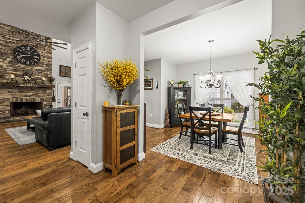 1956 Forest Ridge Drive