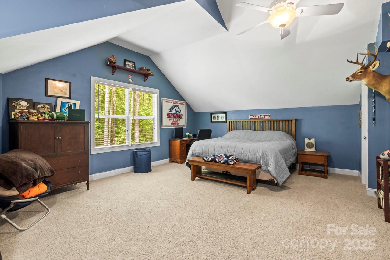 1956 Forest Ridge Drive