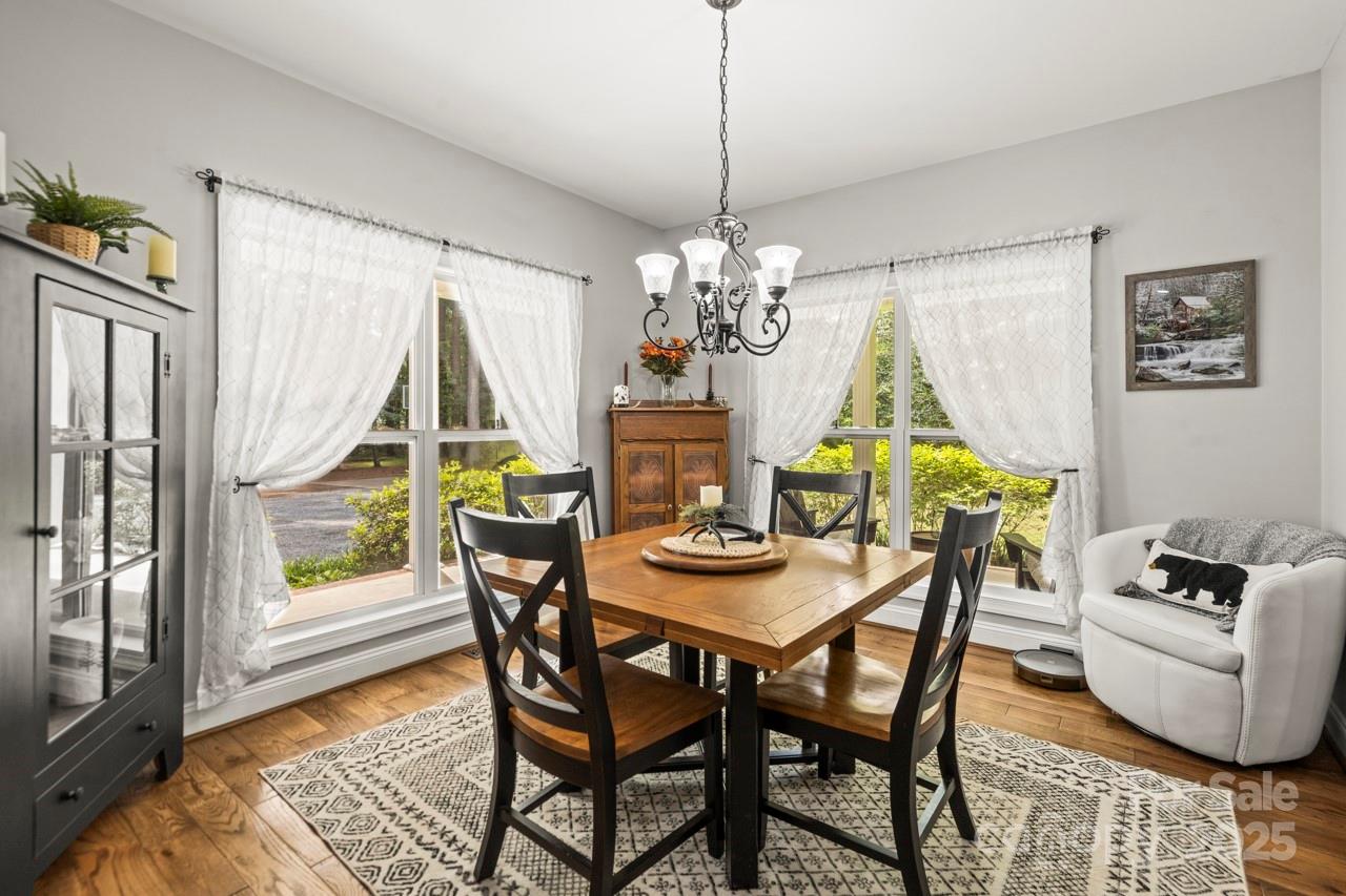 1956 Forest Ridge Drive