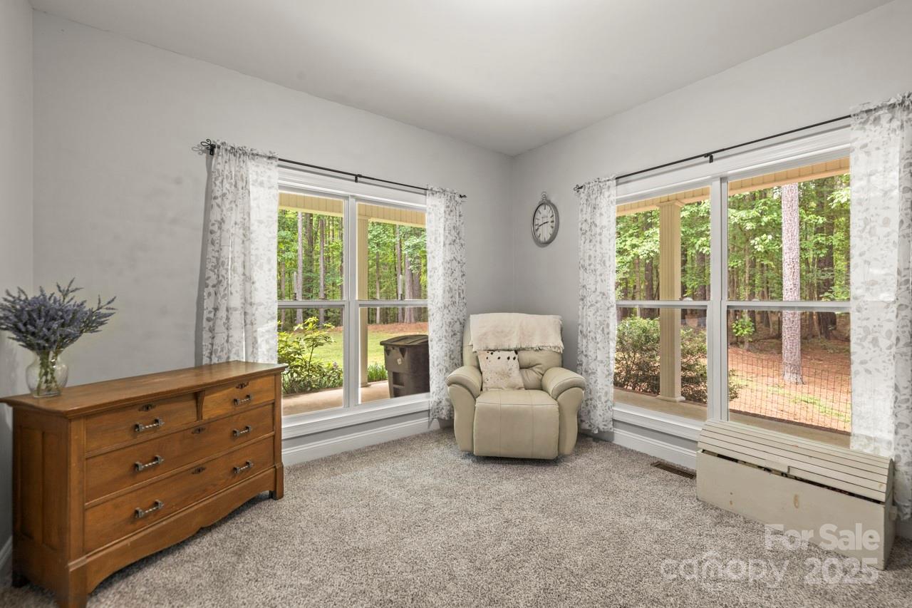 1956 Forest Ridge Drive