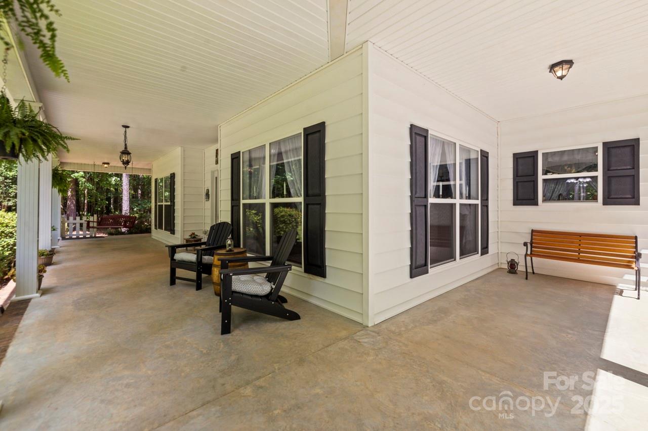 1956 Forest Ridge Drive