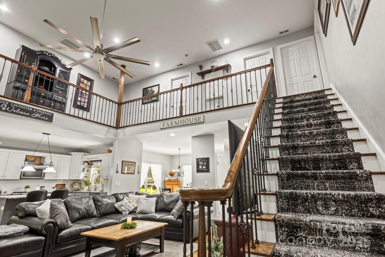 1956 Forest Ridge Drive