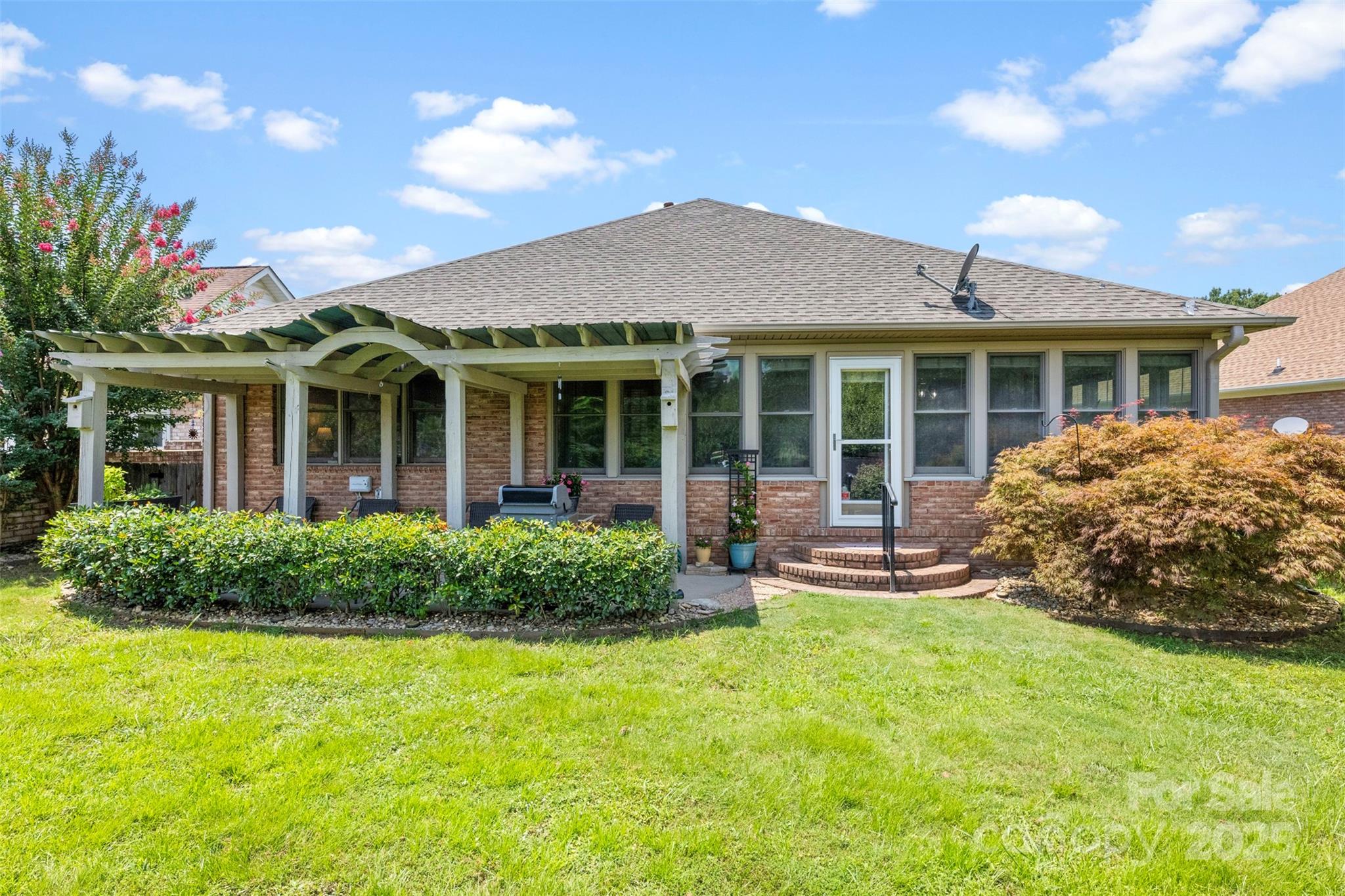 512 Scarboro Lane