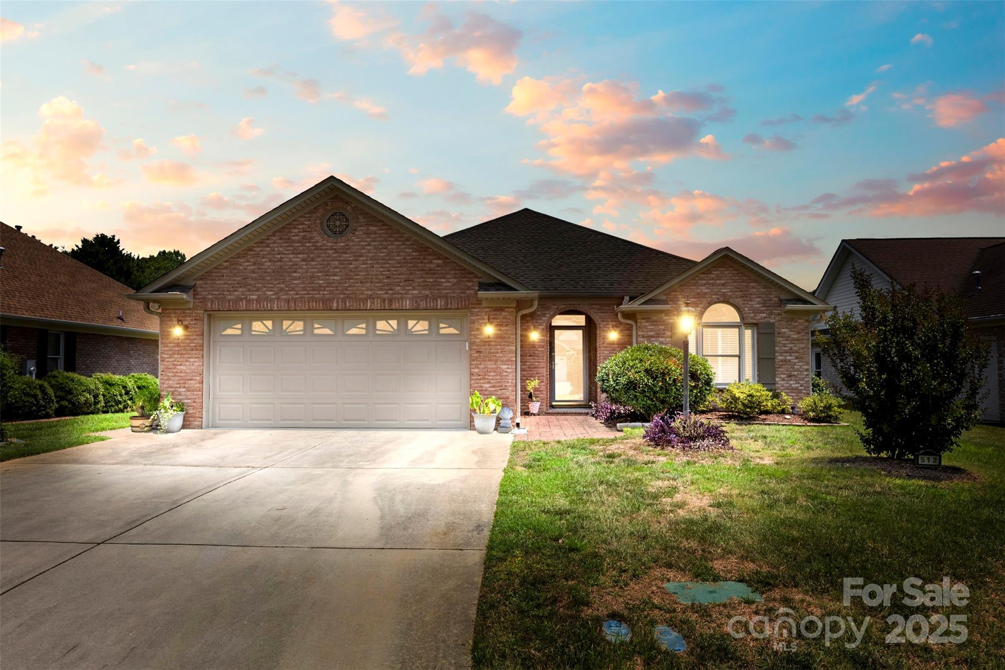512 Scarboro Lane