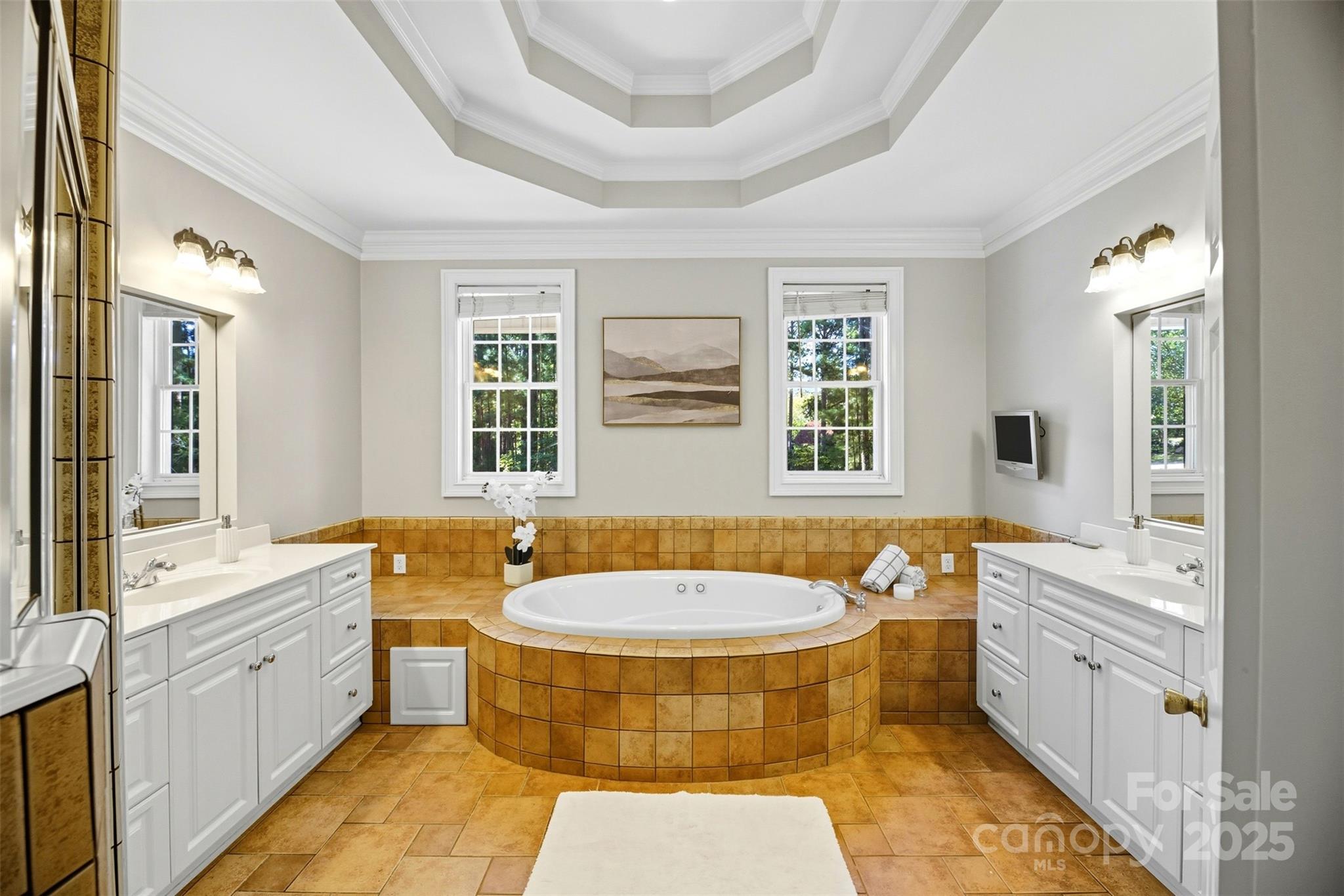 807 Land Grant Court