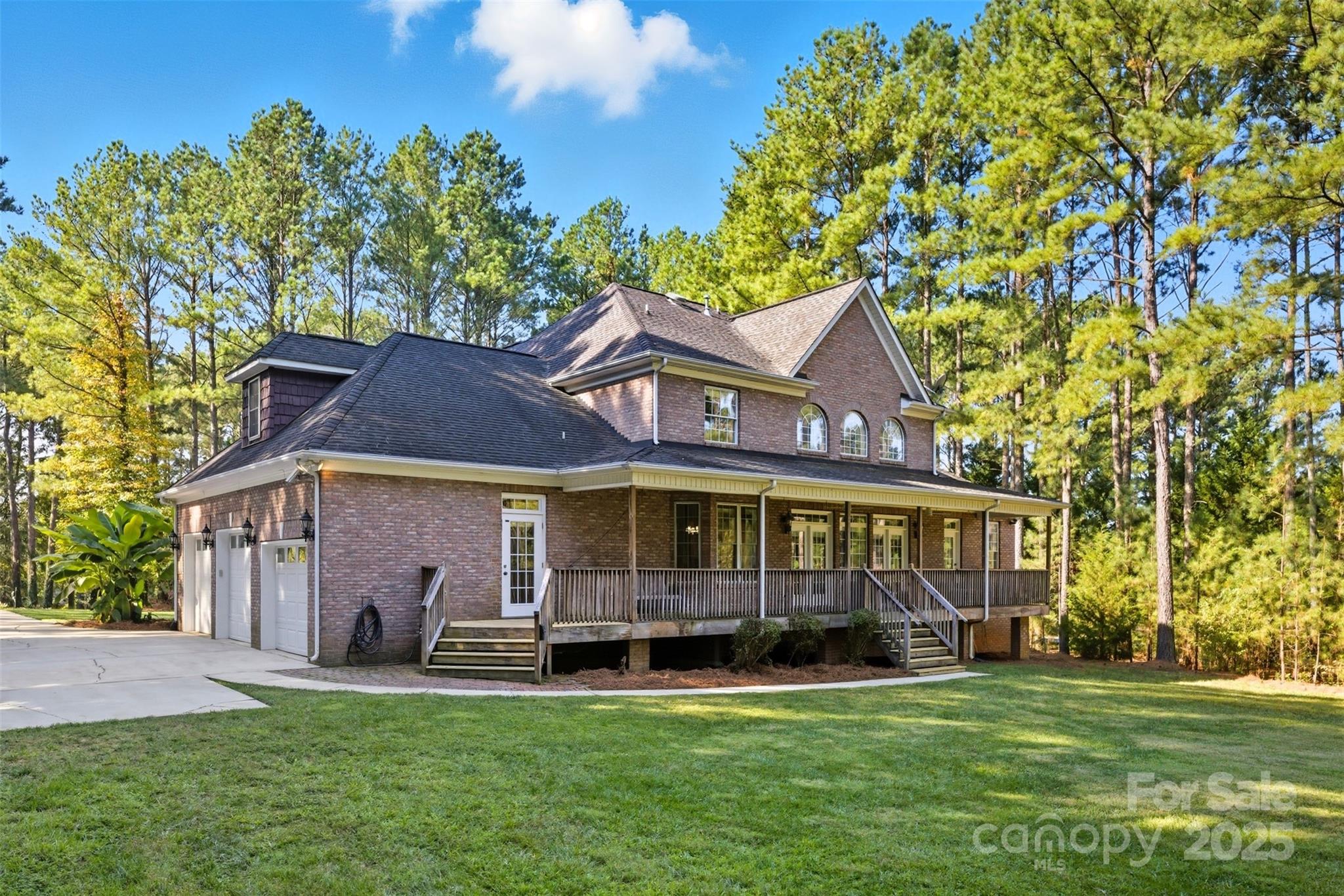 807 Land Grant Court