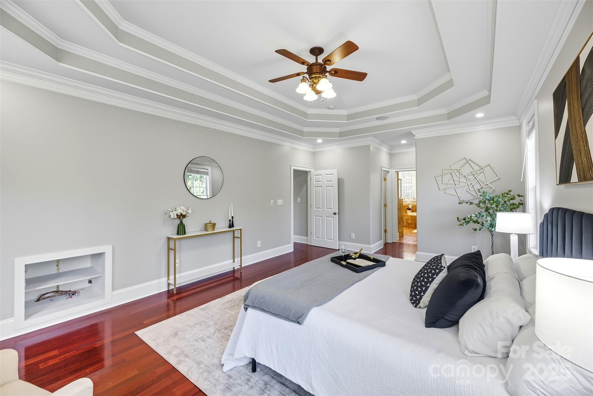 807 Land Grant Court
