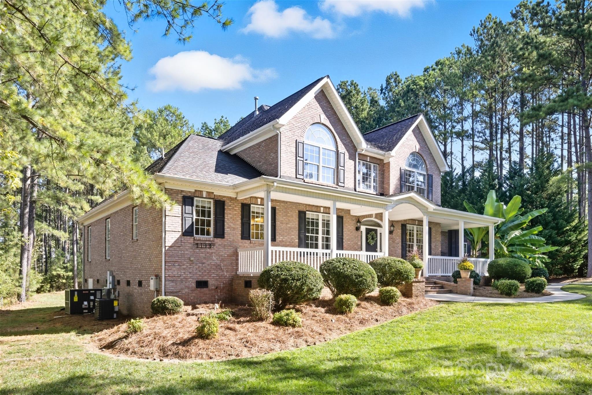 807 Land Grant Court
