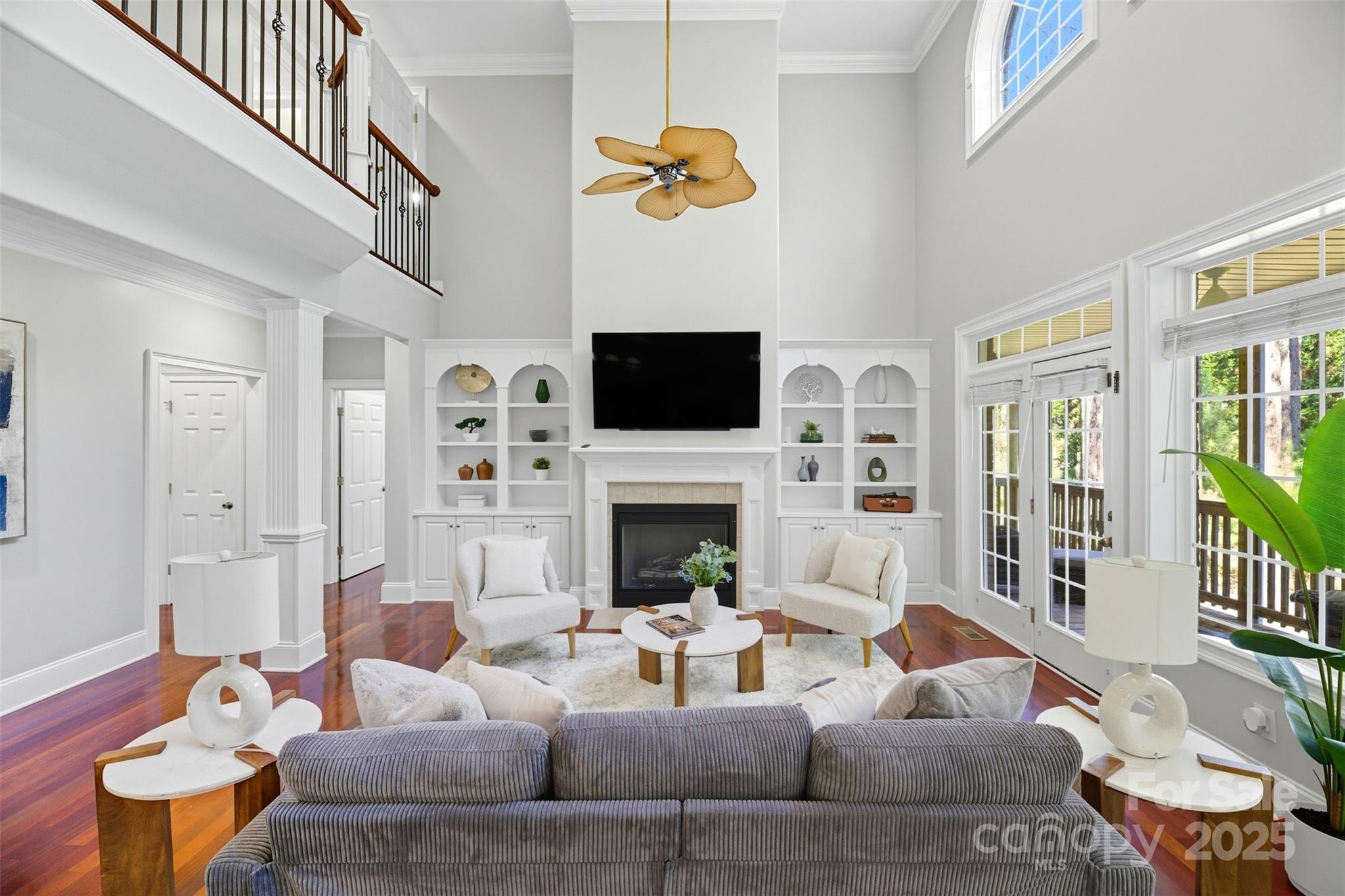 807 Land Grant Court