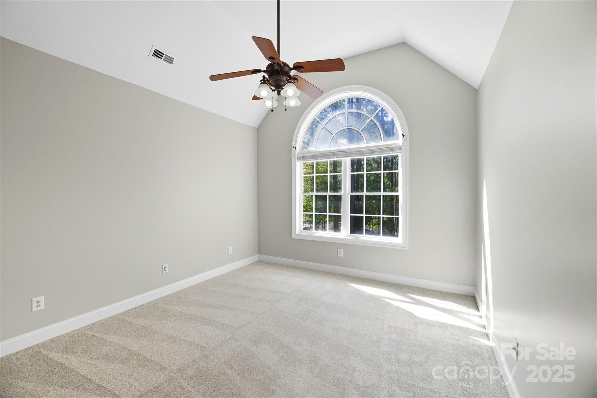 807 Land Grant Court