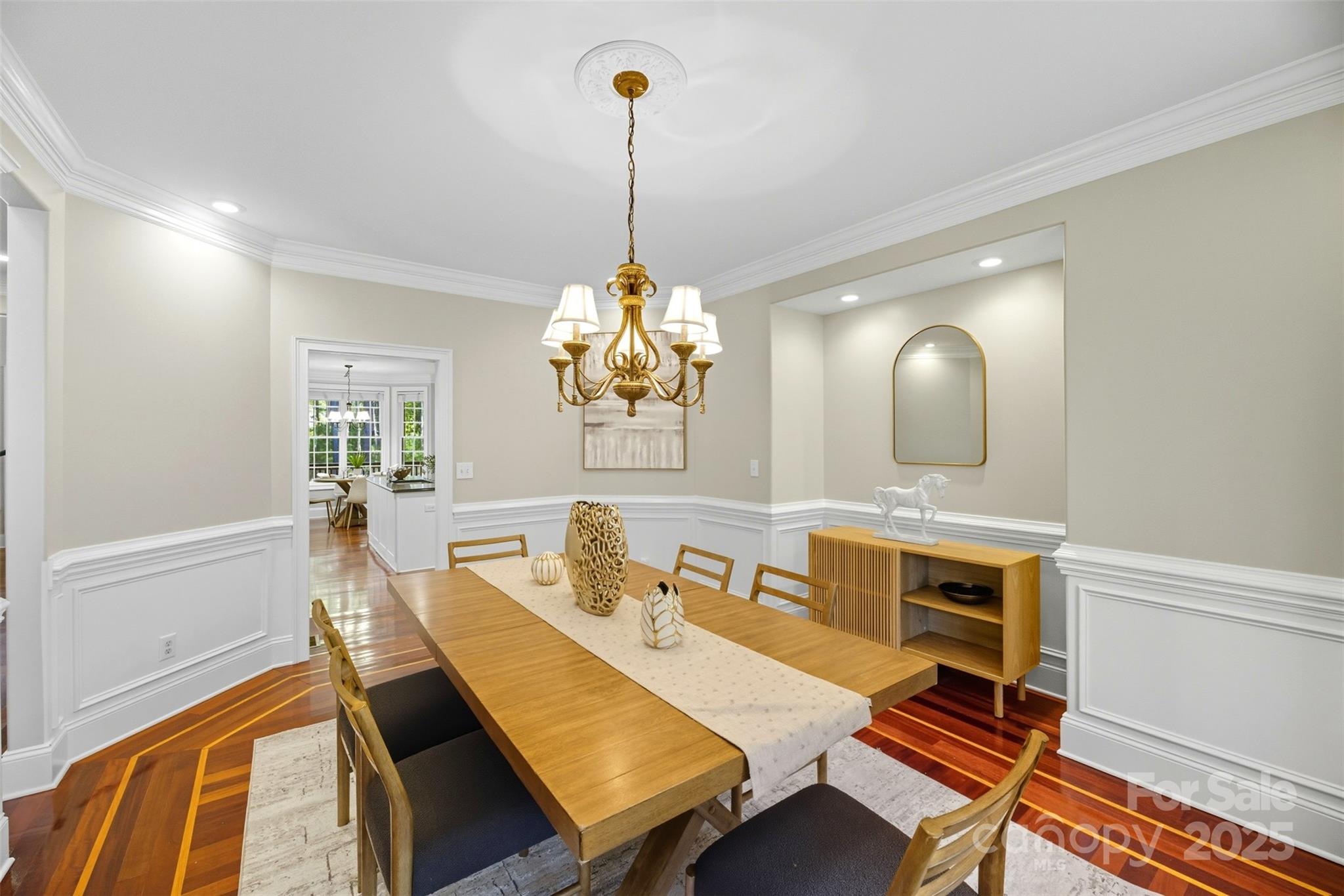 807 Land Grant Court