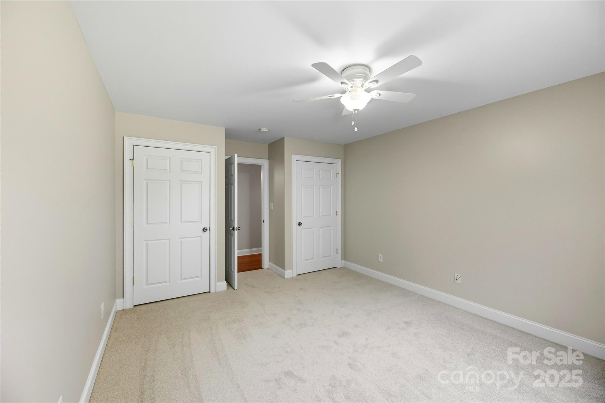 807 Land Grant Court