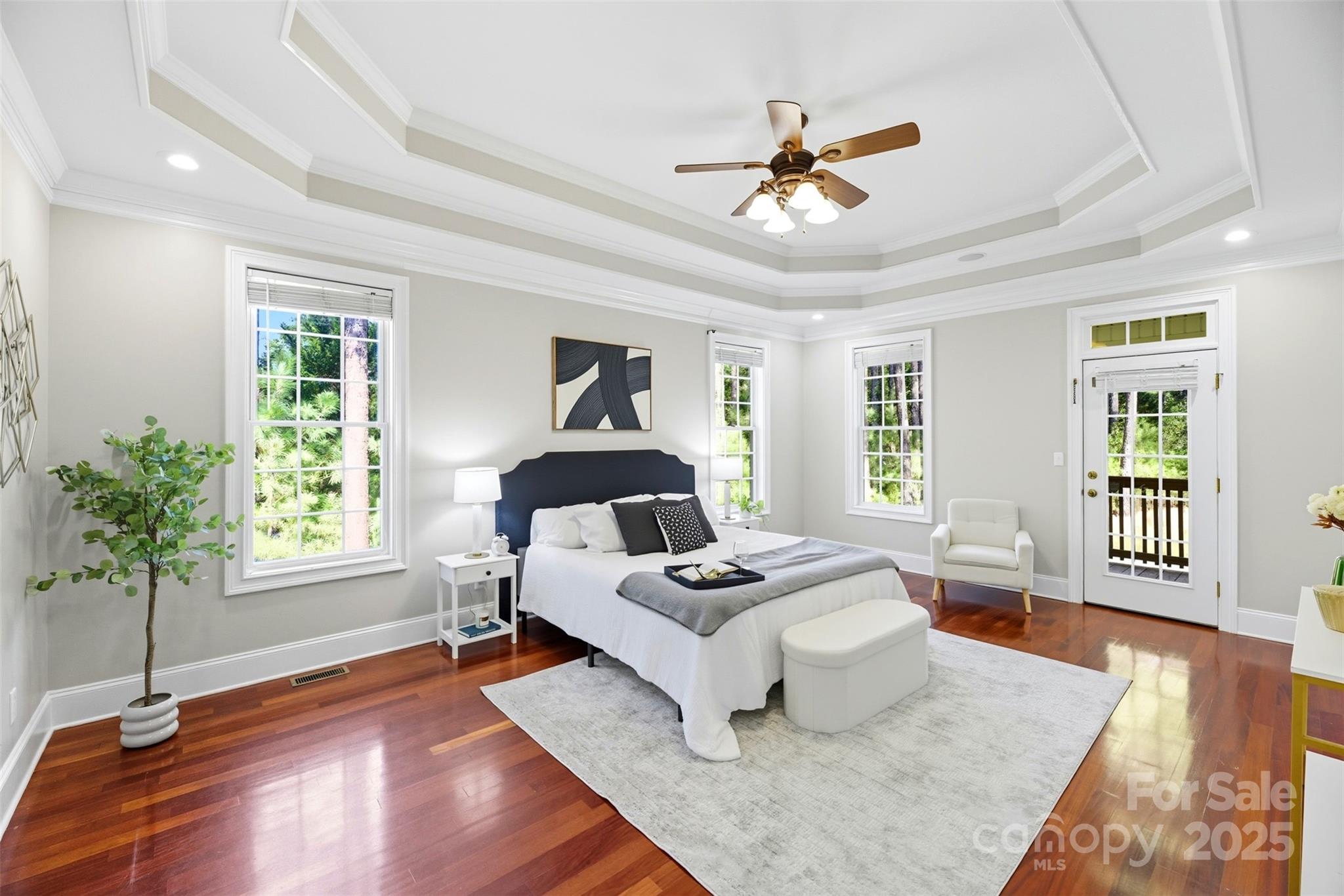 807 Land Grant Court
