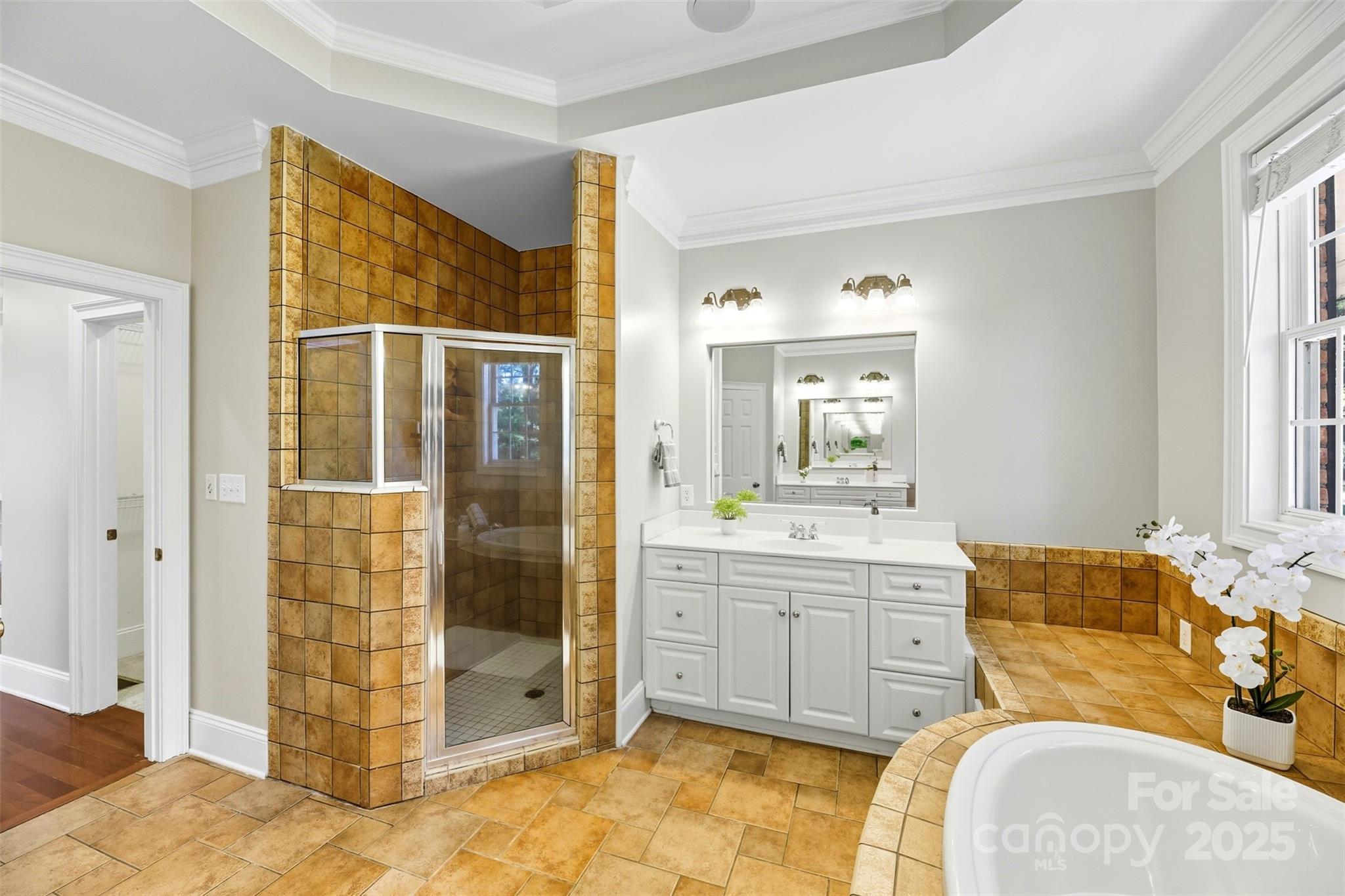 807 Land Grant Court