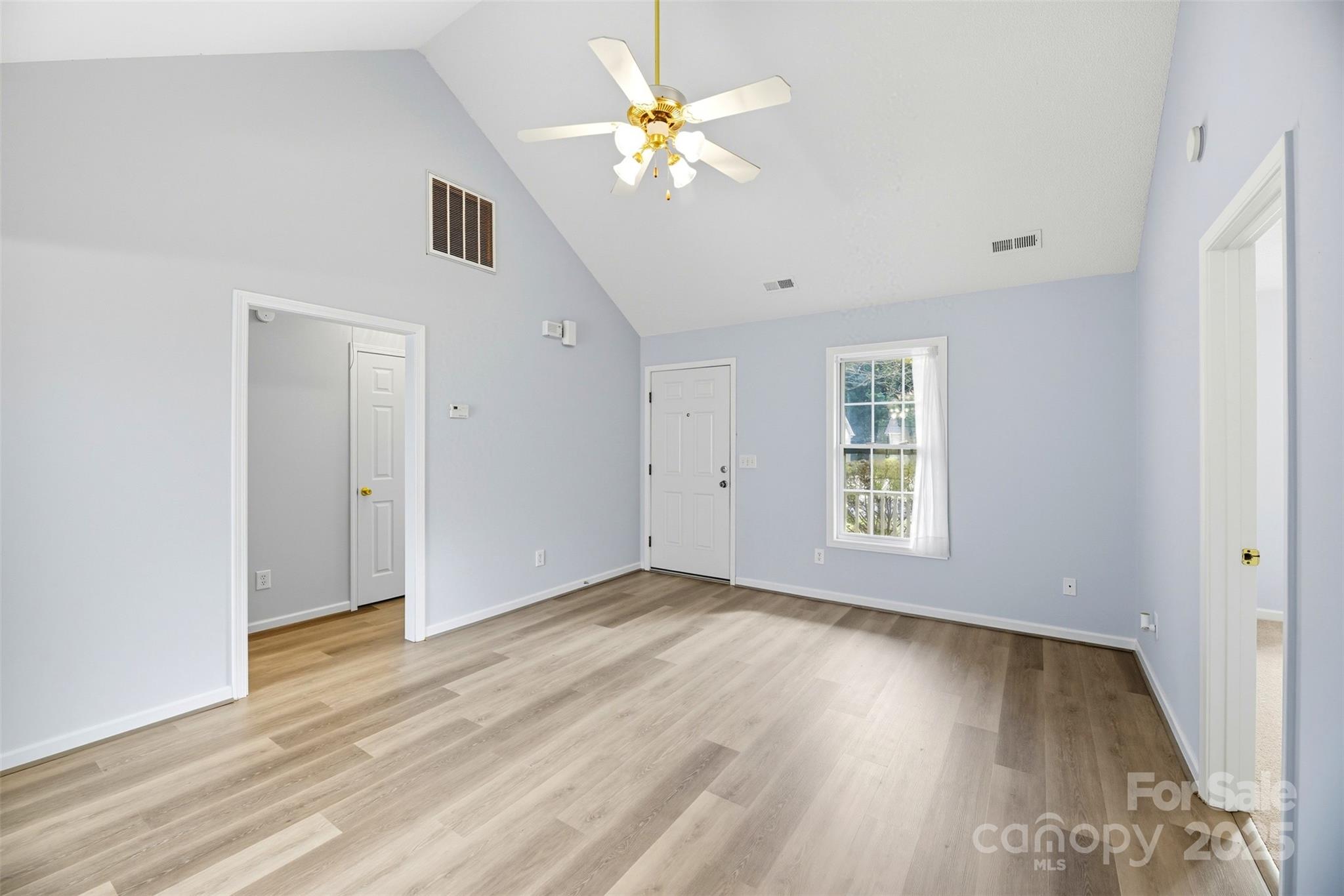 2290 Kestrel Drive
