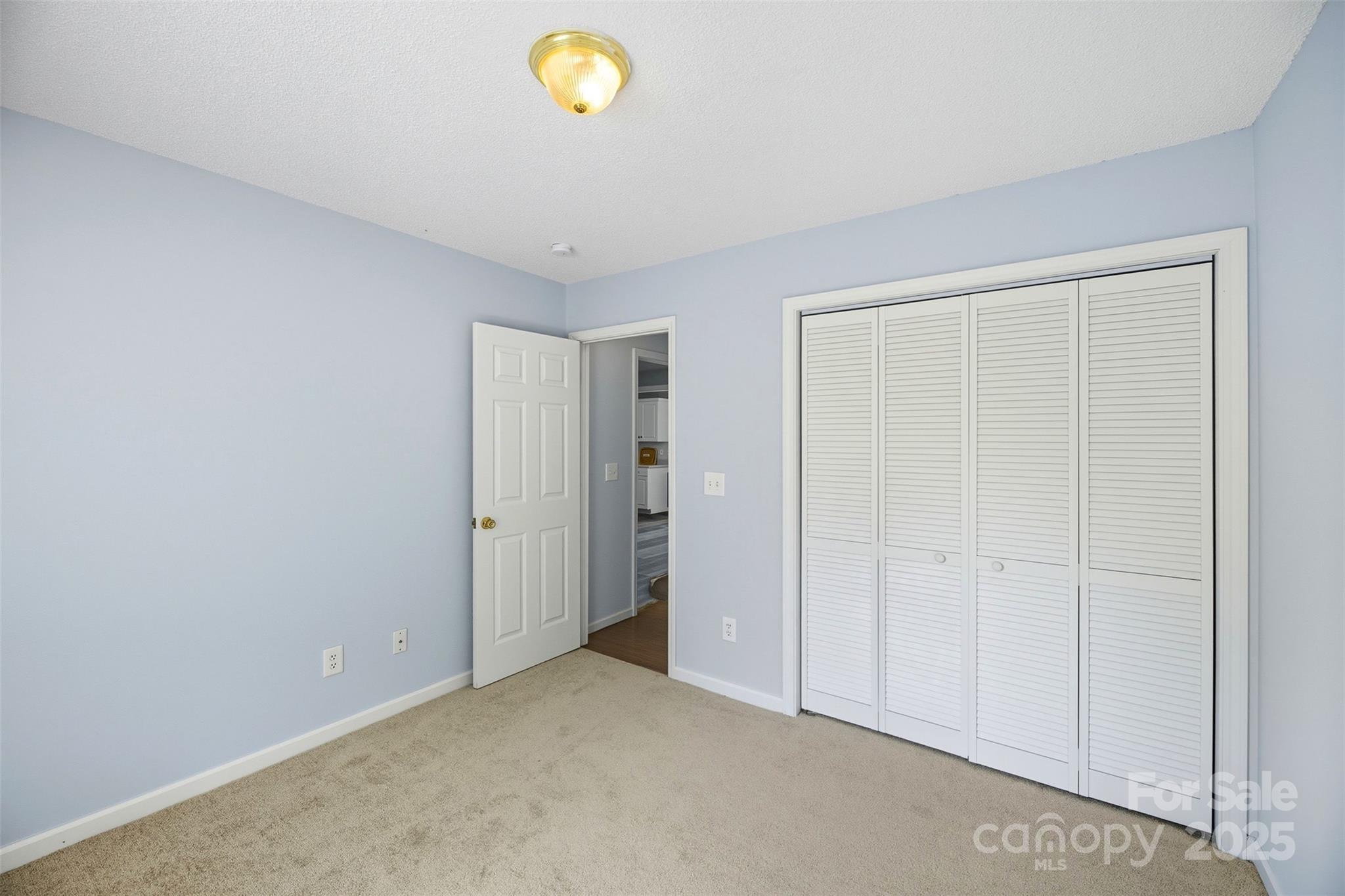 2290 Kestrel Drive