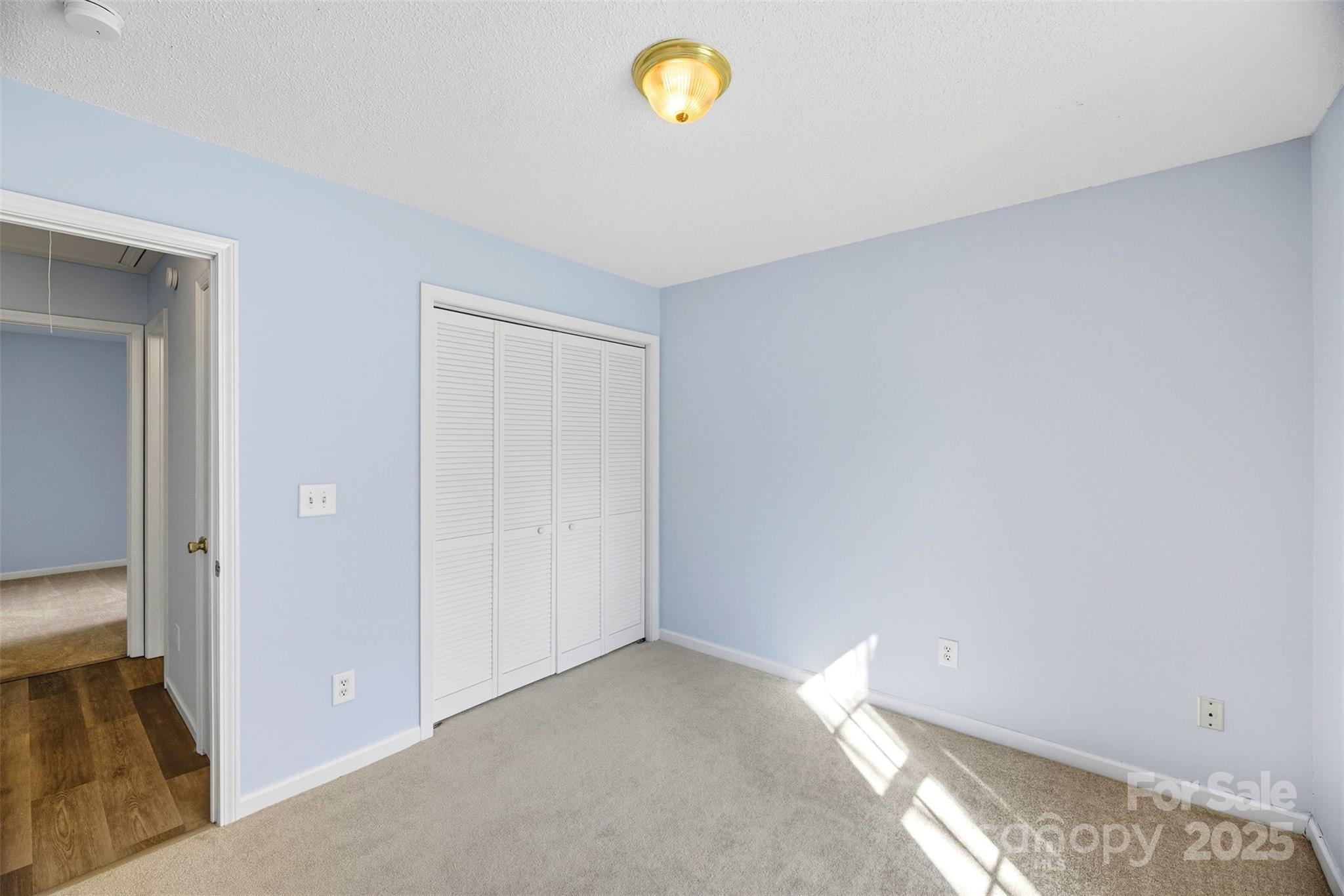 2290 Kestrel Drive