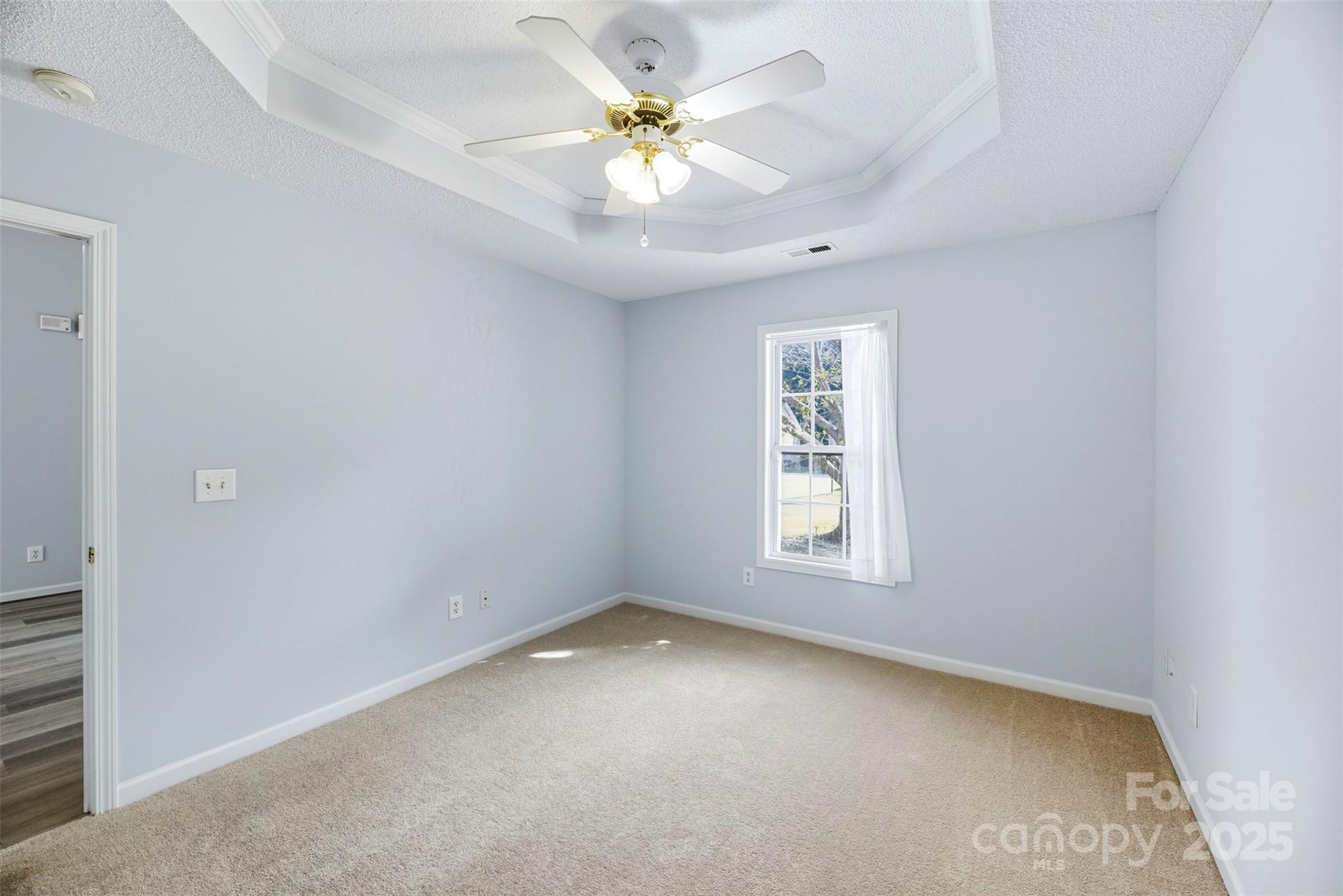 2290 Kestrel Drive
