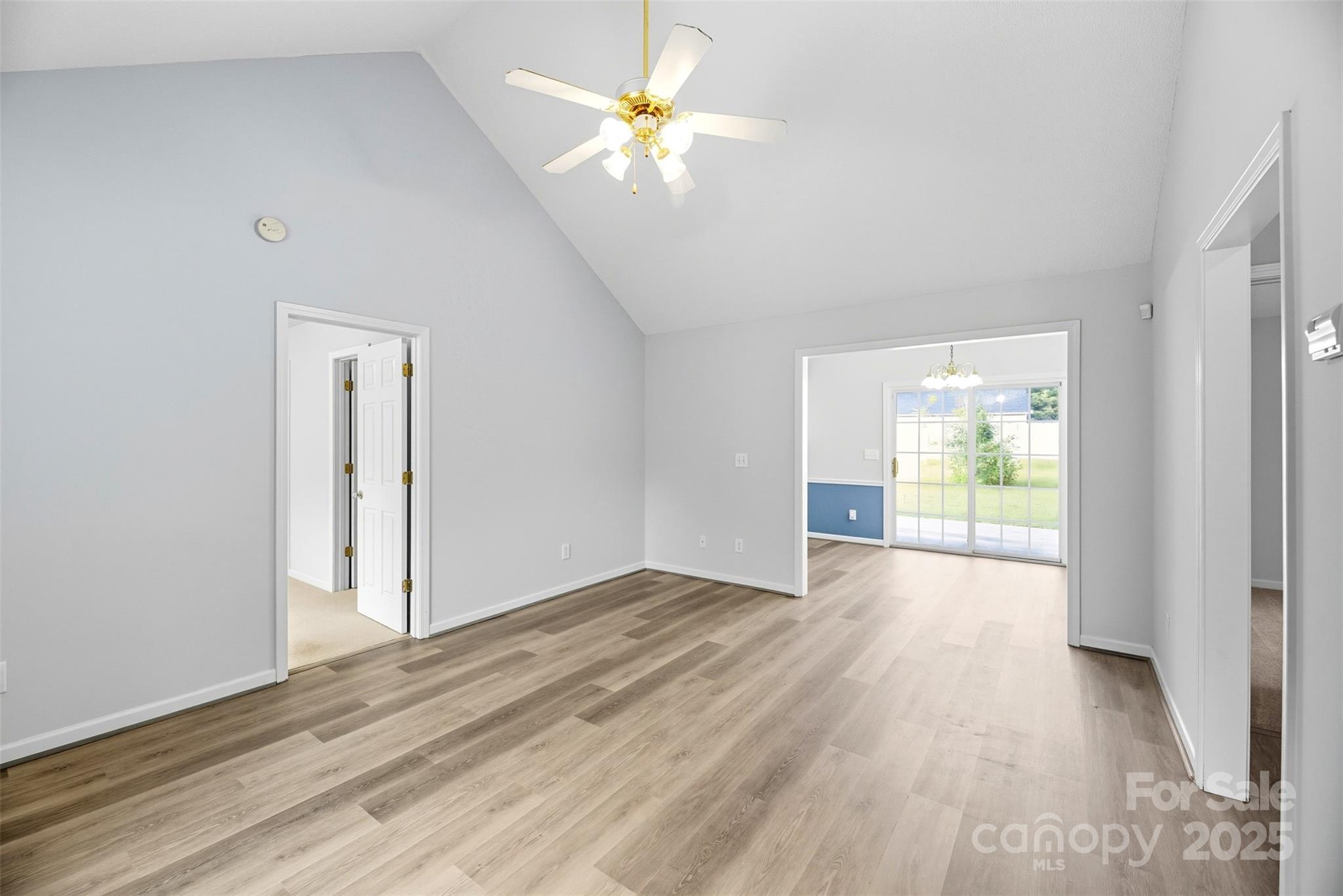 2290 Kestrel Drive