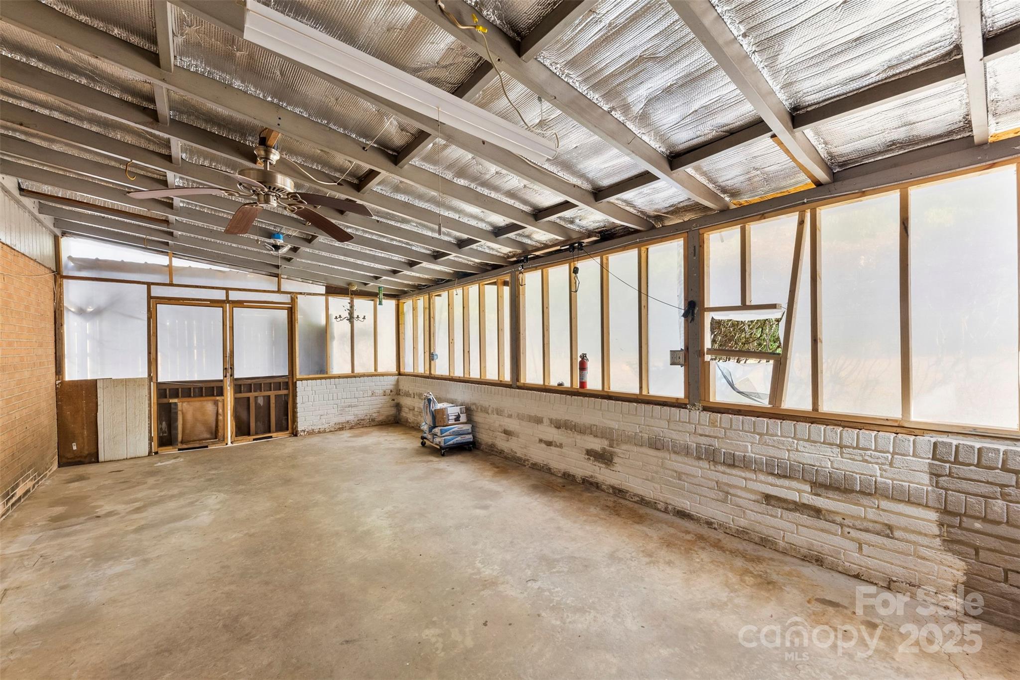 1518 Lynhurst Drive