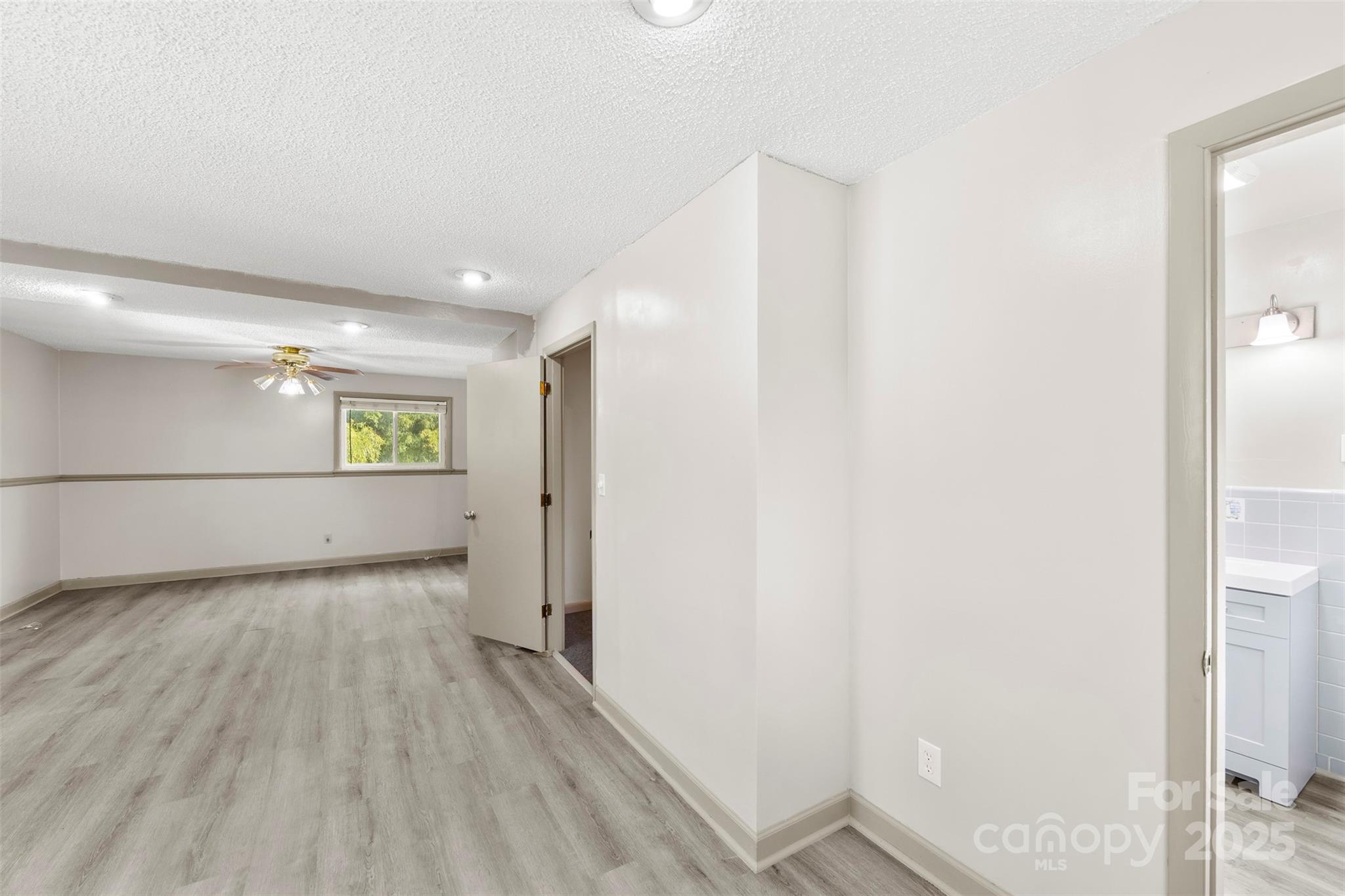 1518 Lynhurst Drive
