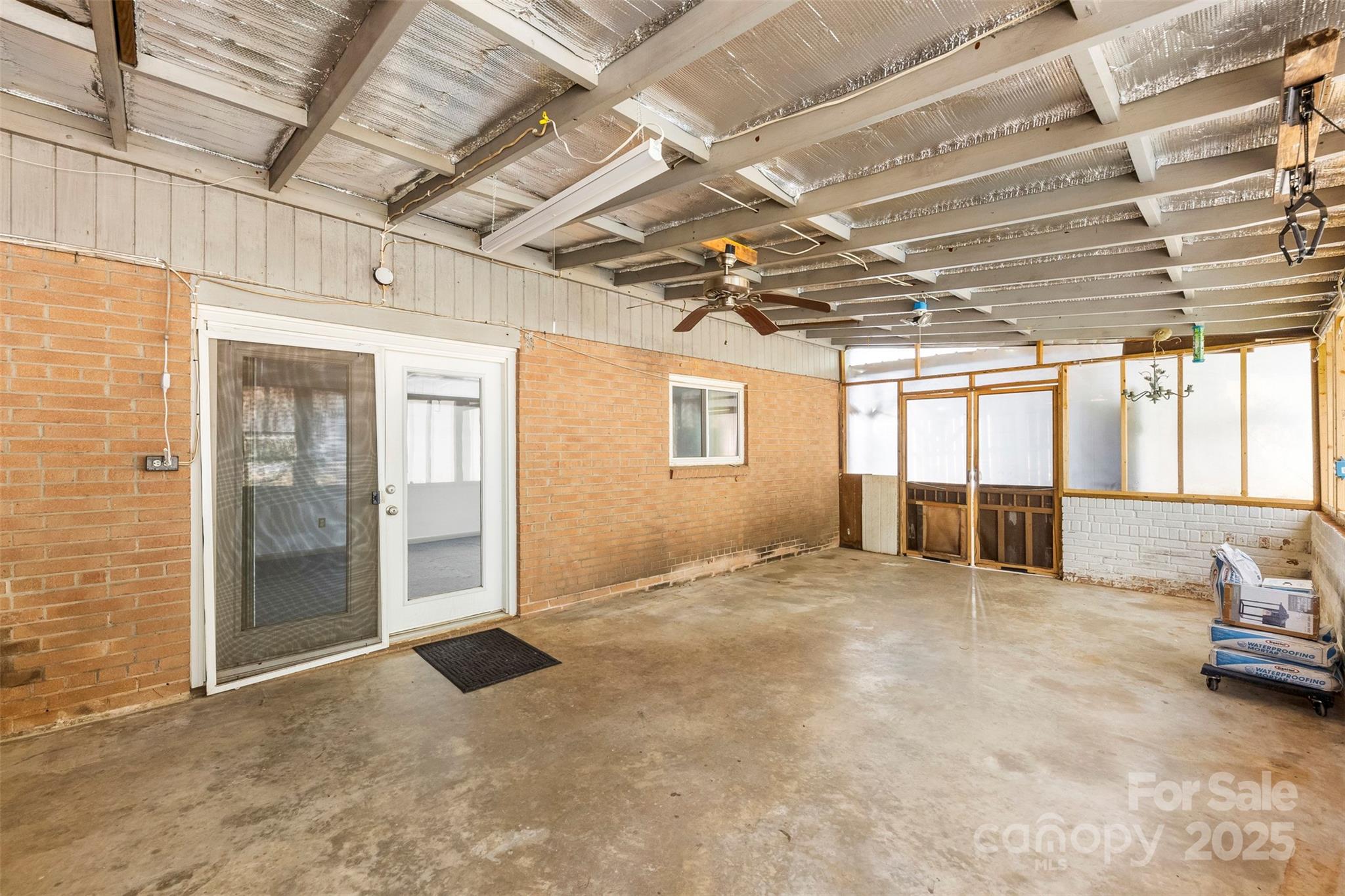 1518 Lynhurst Drive