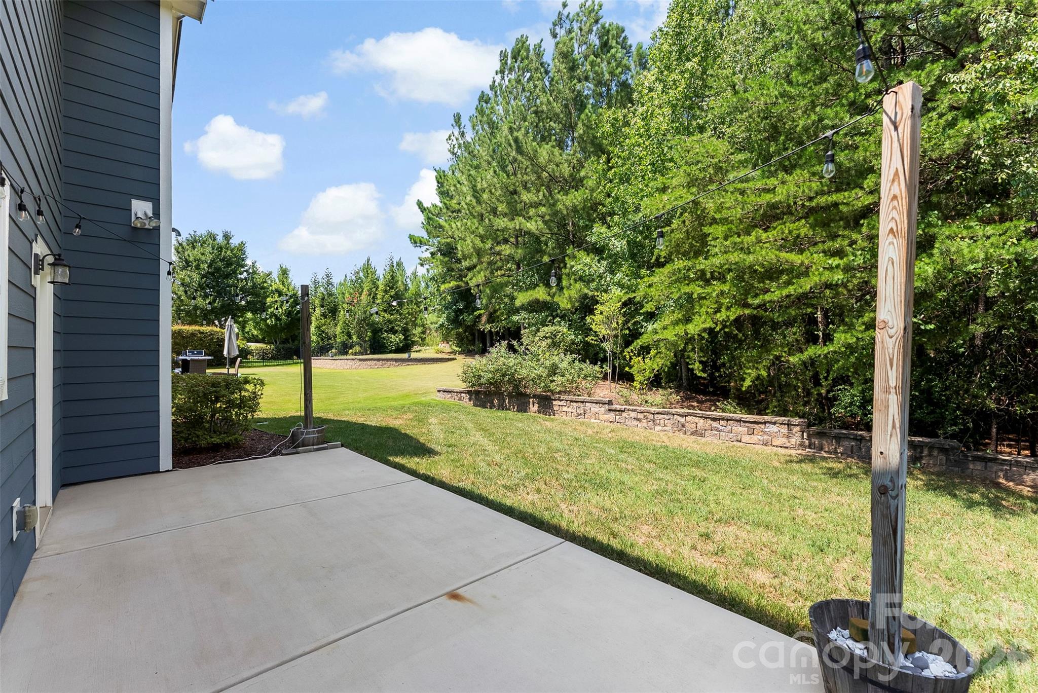 2238 Bluebell Way