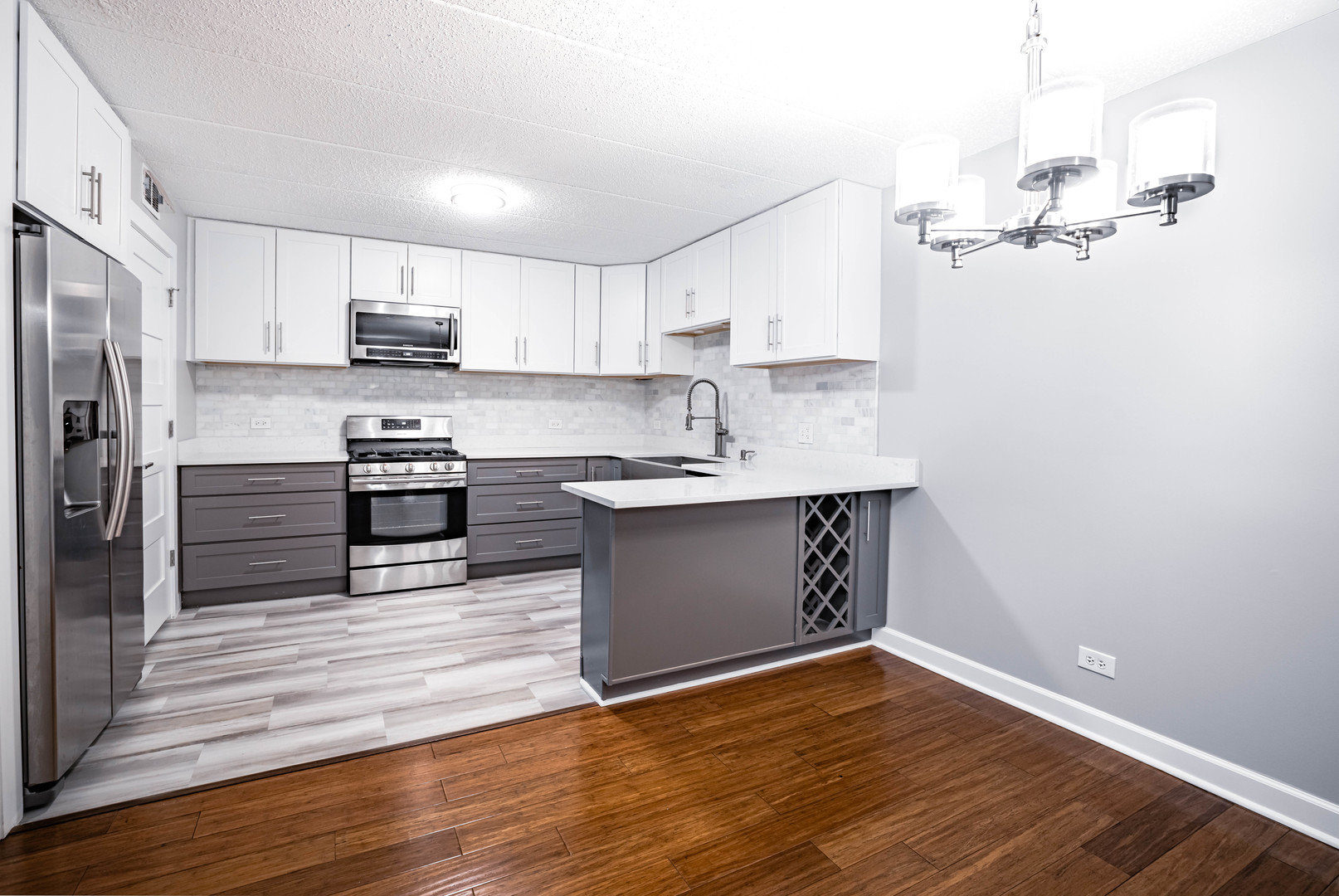 10351 MENARD Avenue Unit: 315