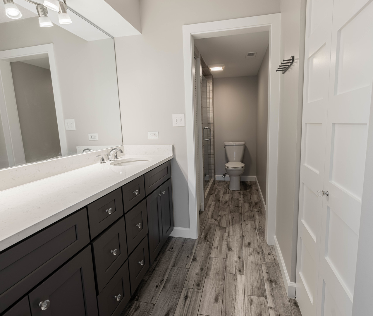 10351 MENARD Avenue Unit: 315