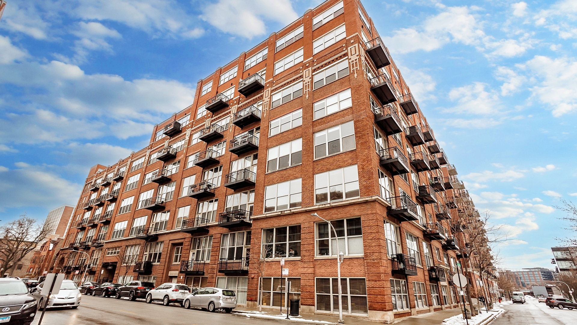 1500 W Monroe Street Unit: 620
