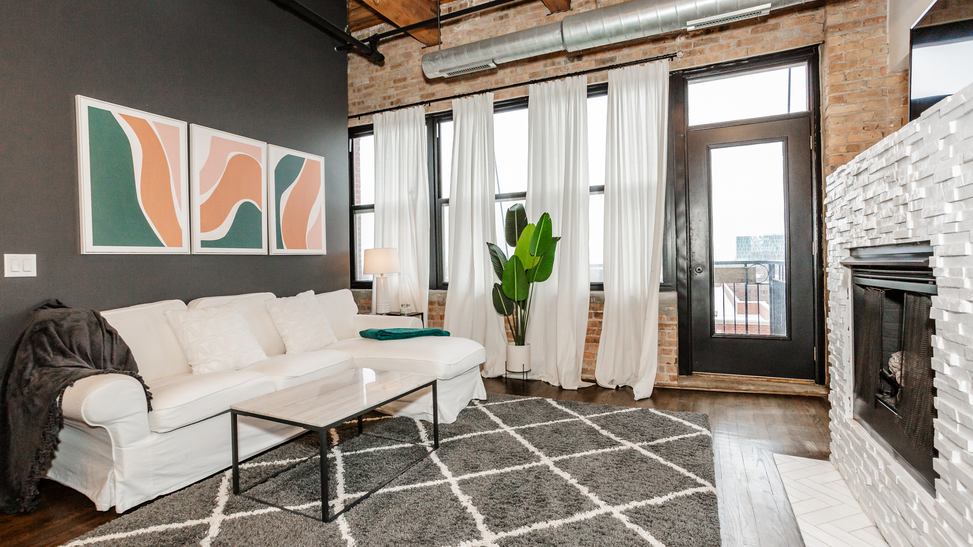 1500 W Monroe Street Unit: 620